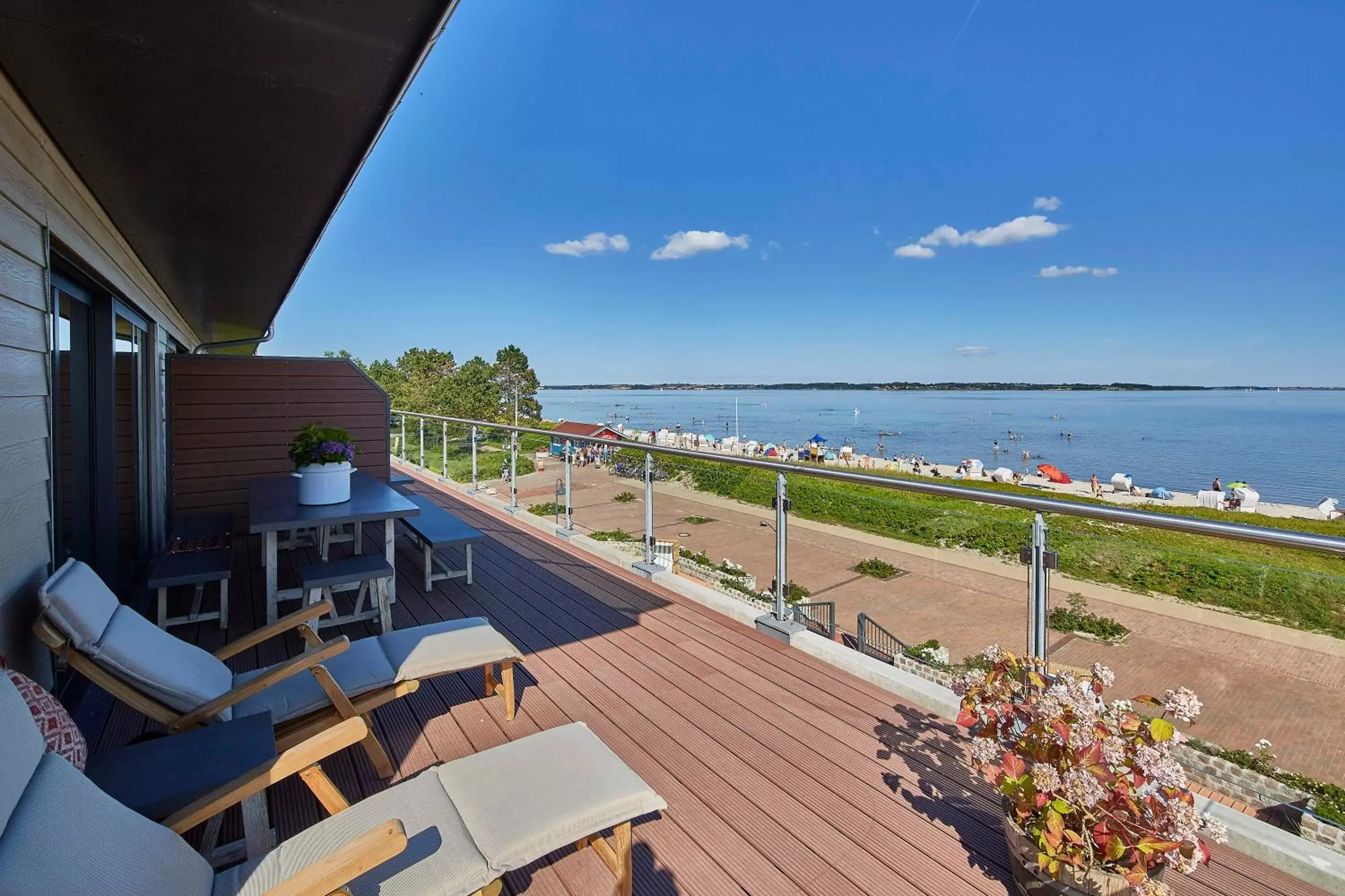 Day, Balcony/Terrace in Ostsee-Strandhaus-Holnis