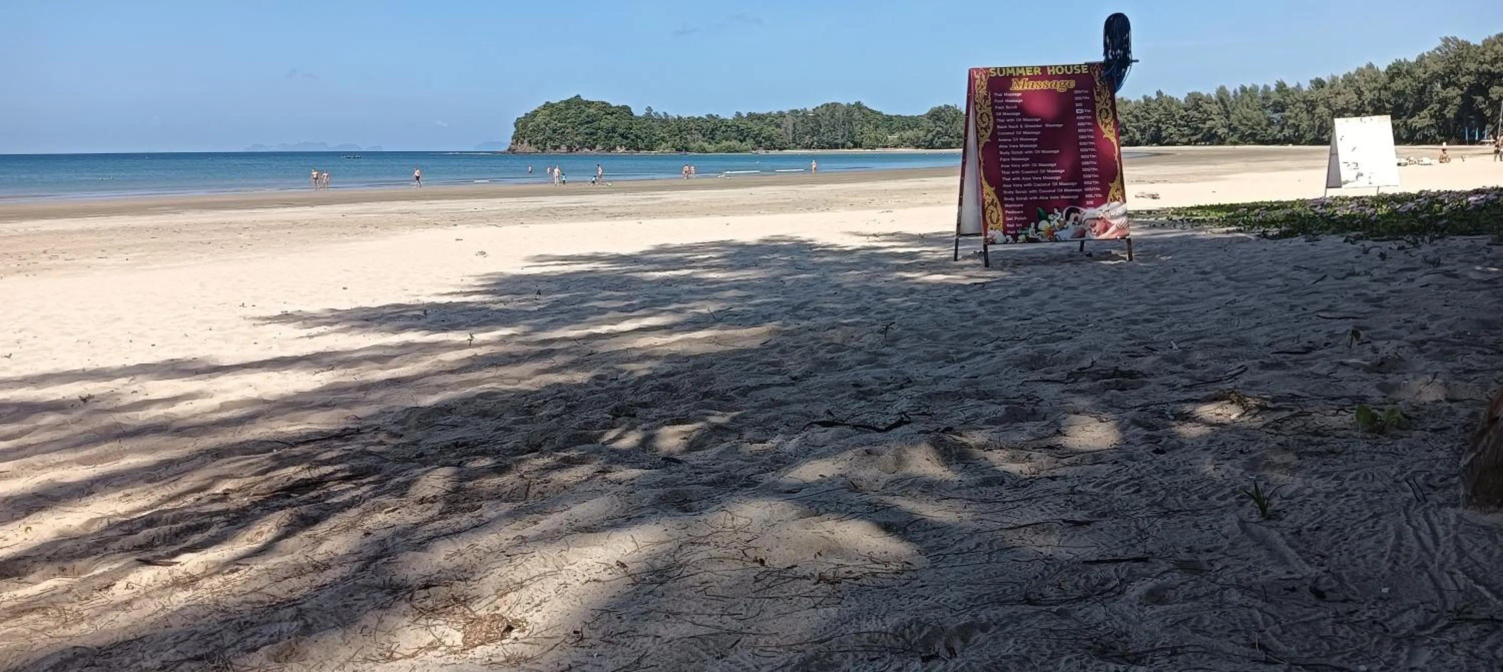 Beach in Lanta Summer House 1