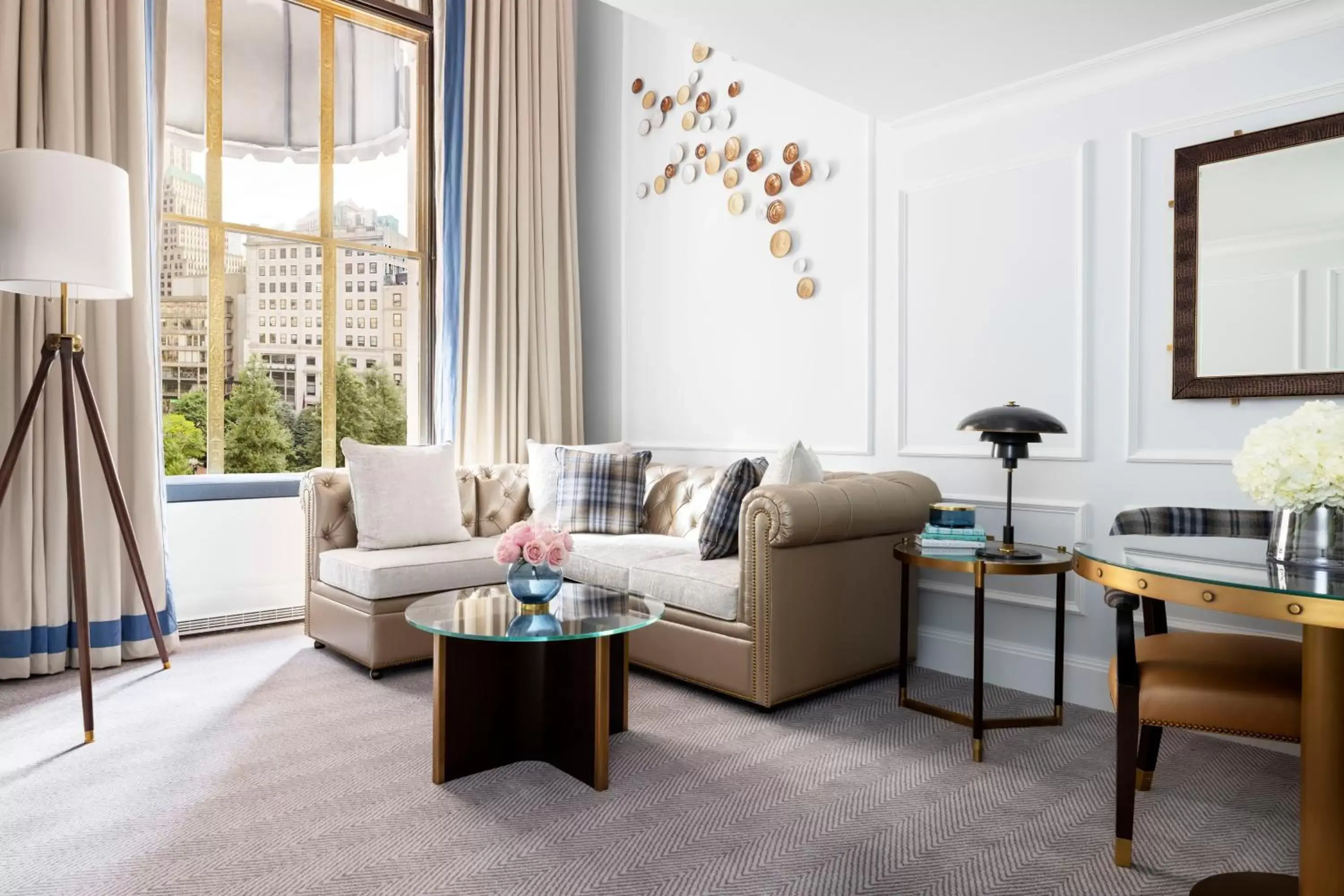 Living room, Seating Area in The Langham, Boston