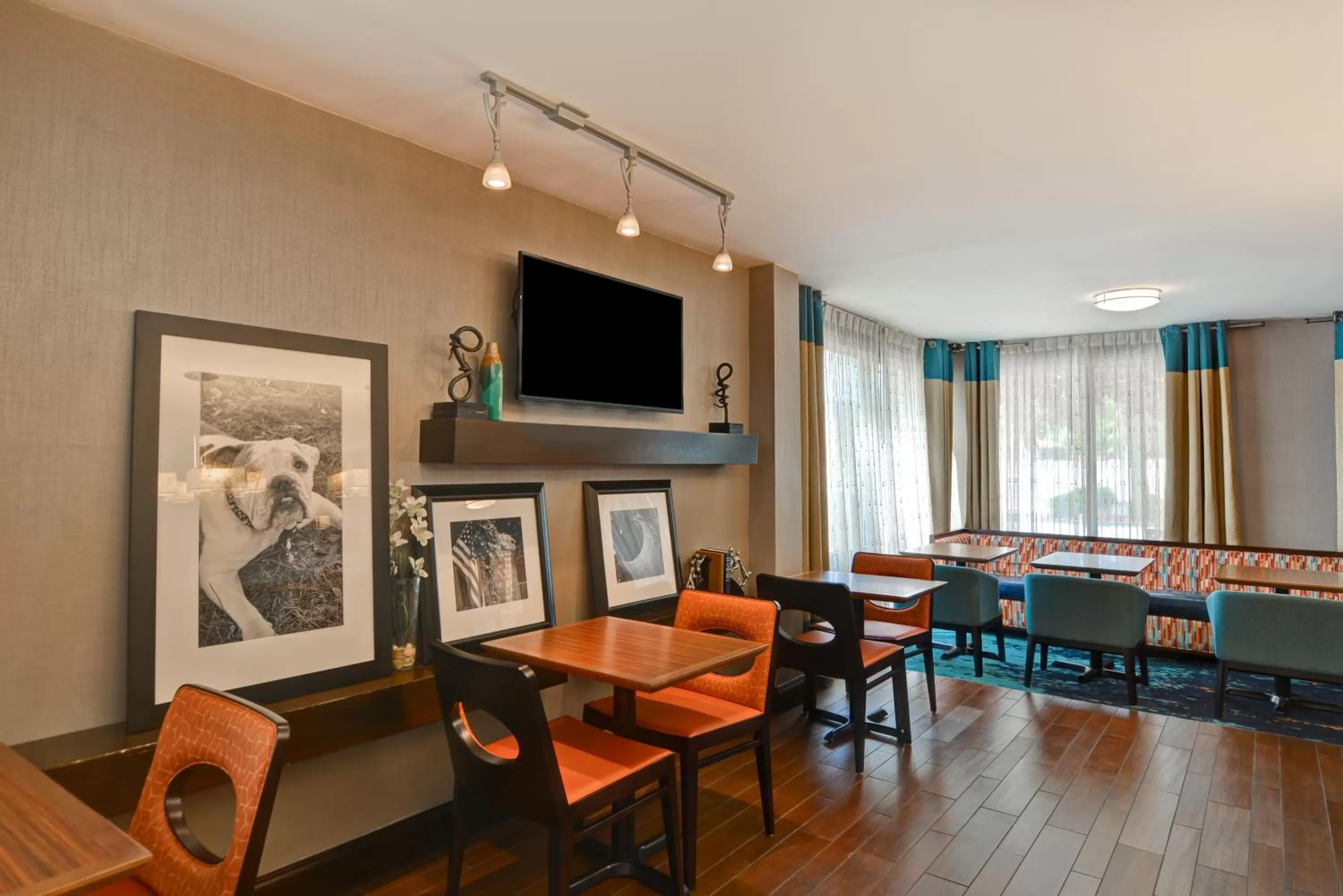 Lobby or reception in Hampton Inn Columbia-I-26 Airport