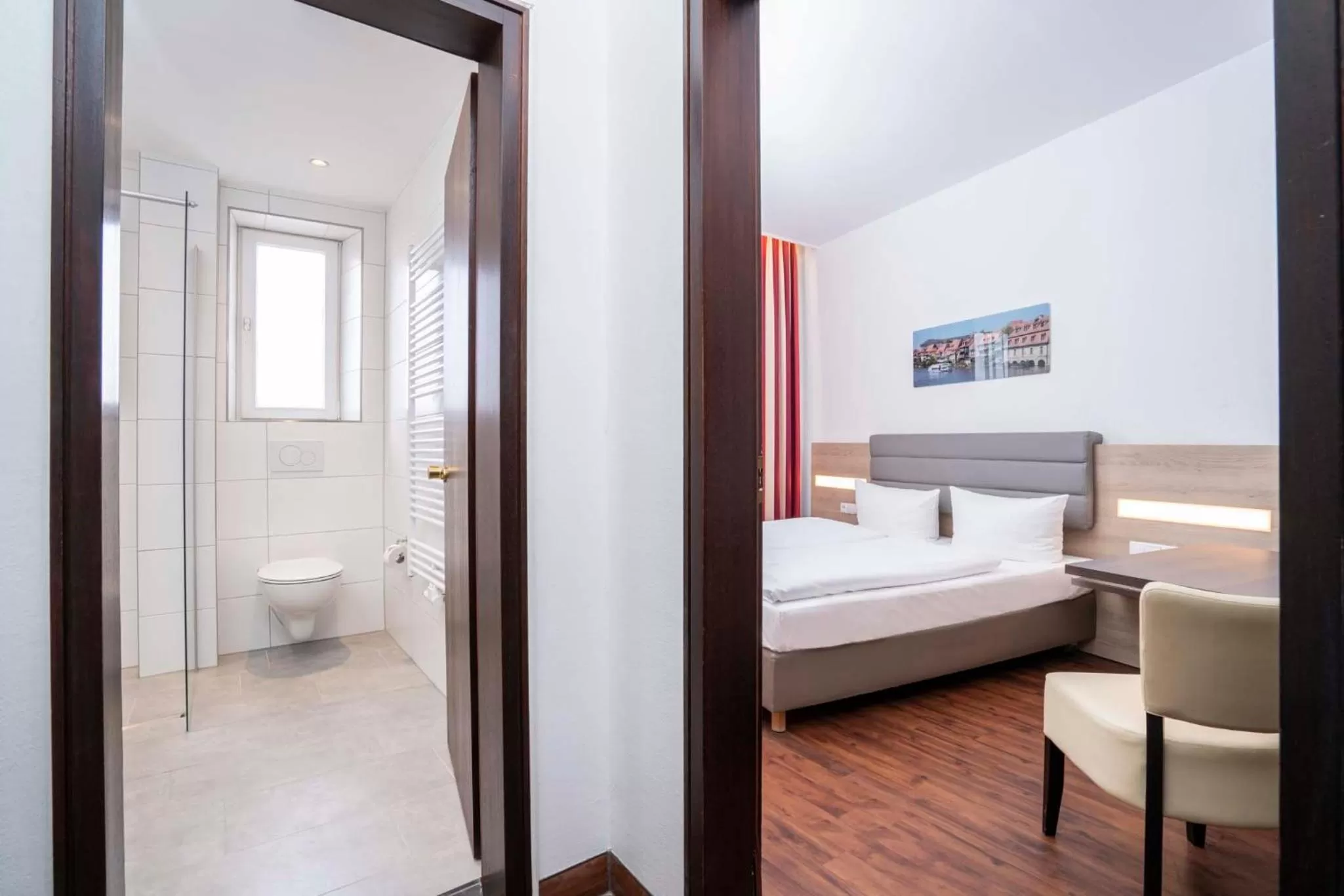 Photo of the whole room, Bed in Hotel National