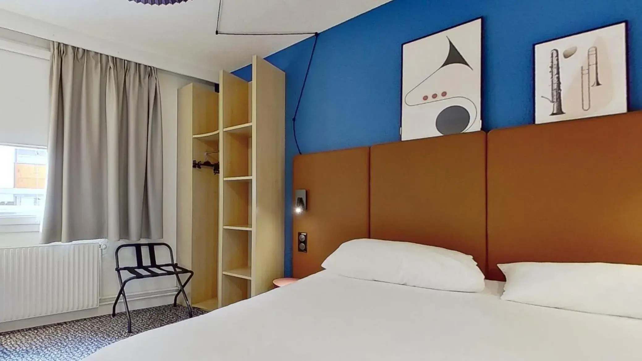 Bedroom, Bed in ibis Paris Brancion Parc des Expositions 15eme