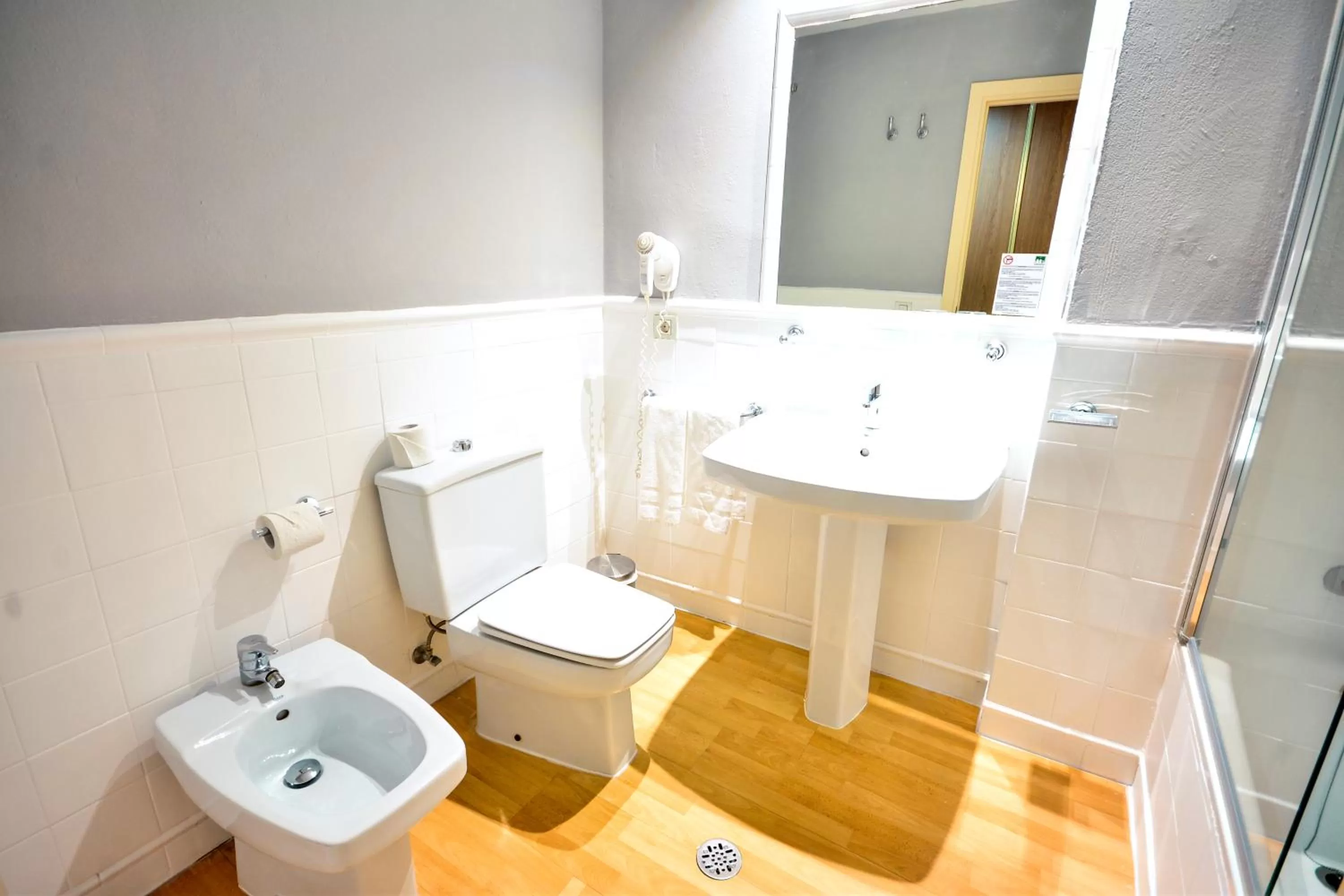 Bathroom in Hotel Oromana