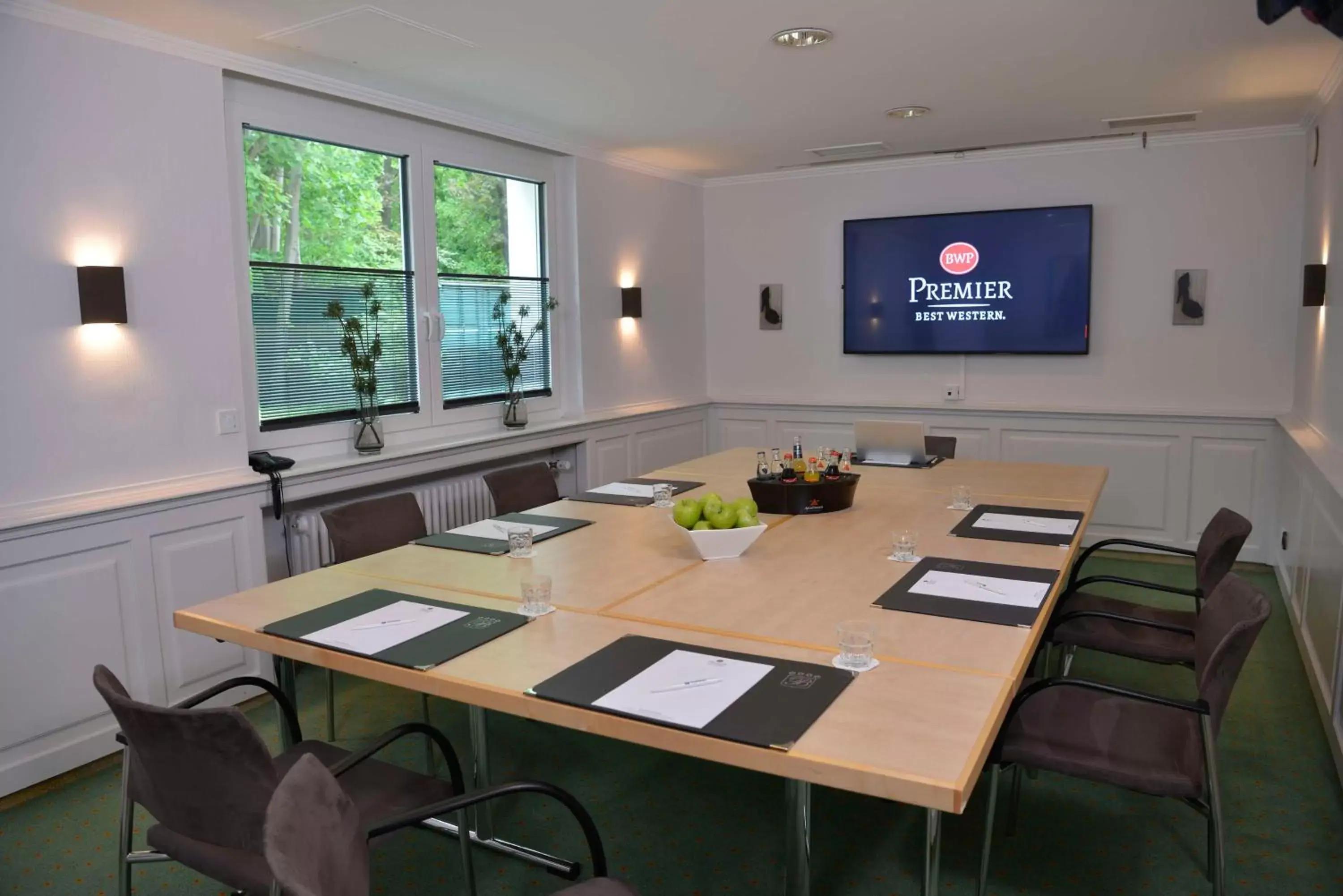 Meeting/conference room in Best Western Premier Parkhotel Kronsberg