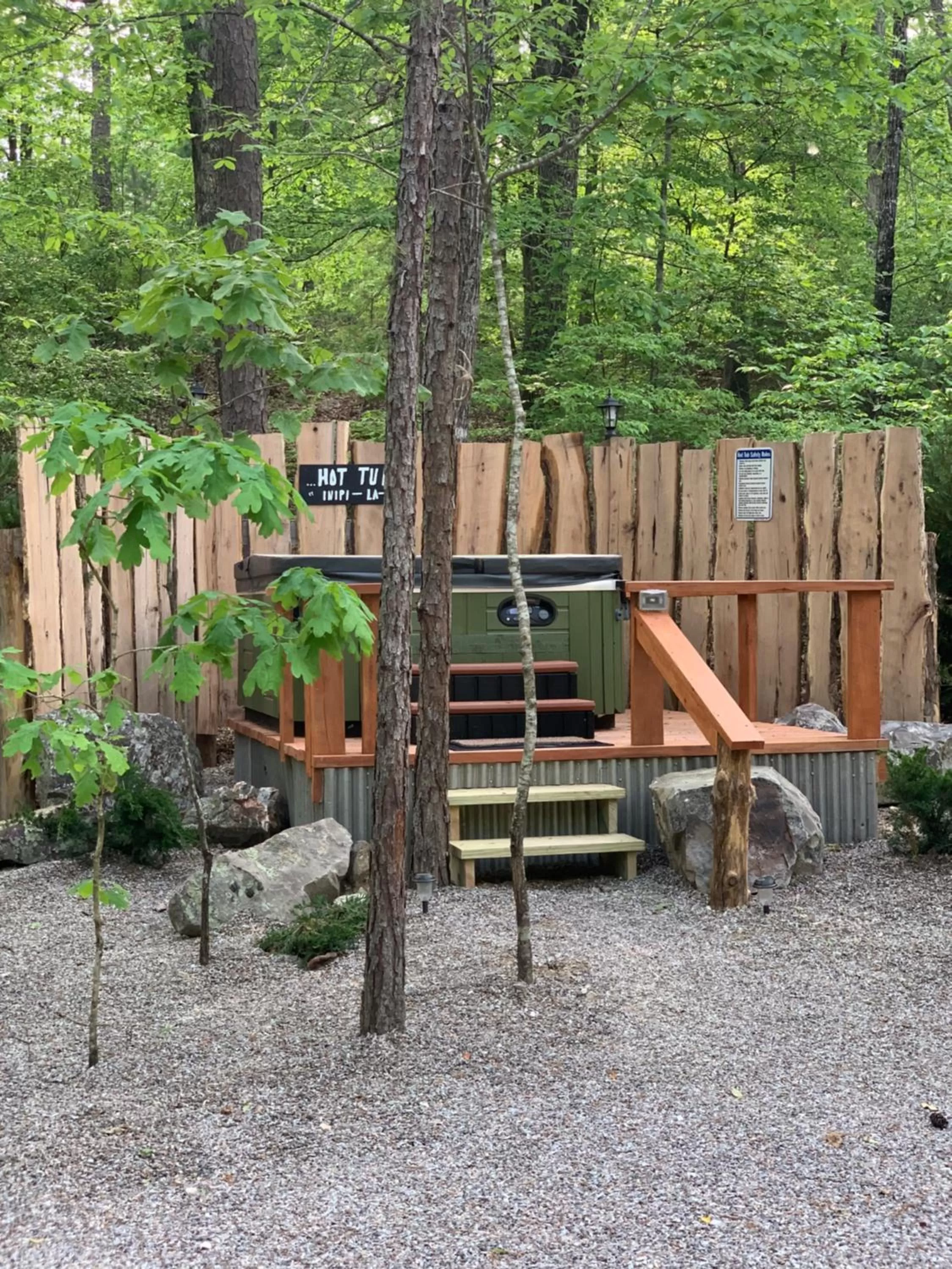 Day in Fox Pass Cabins