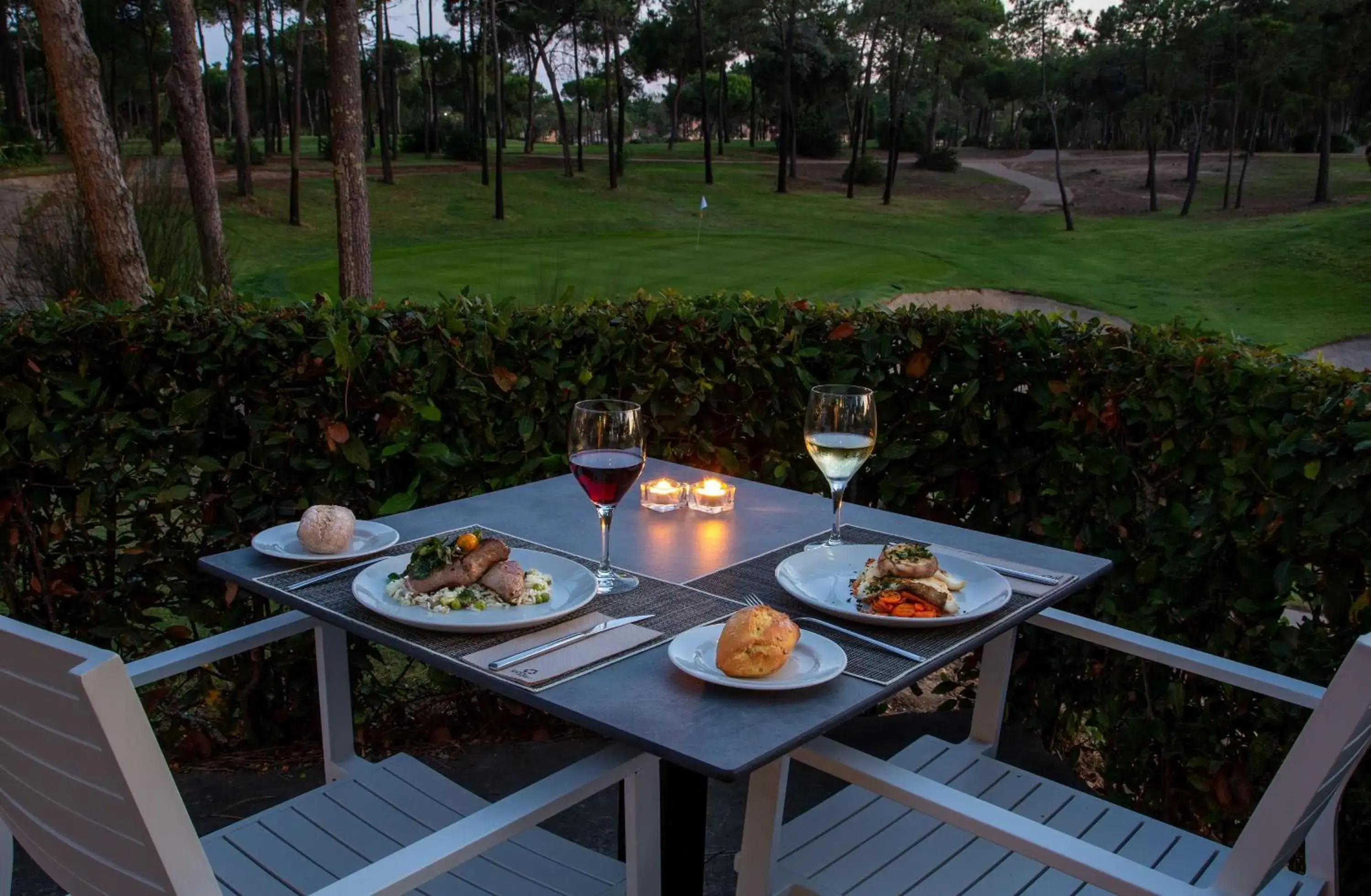 Restaurant/places to eat in DoubleTree by Hilton Islantilla Beach Golf Resort
