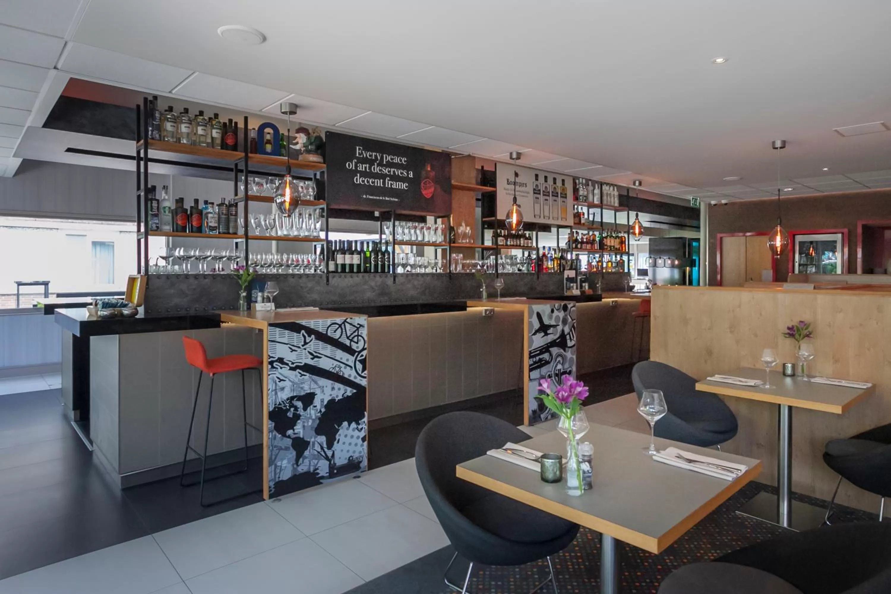 Restaurant/places to eat in Novotel Rotterdam - Schiedam