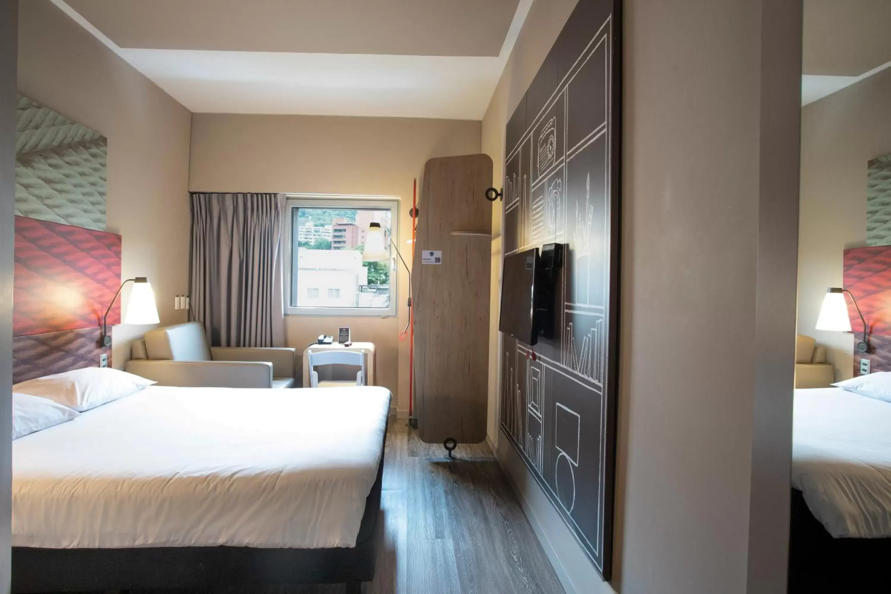 Bed in Hotel Ibis Cali Granada
