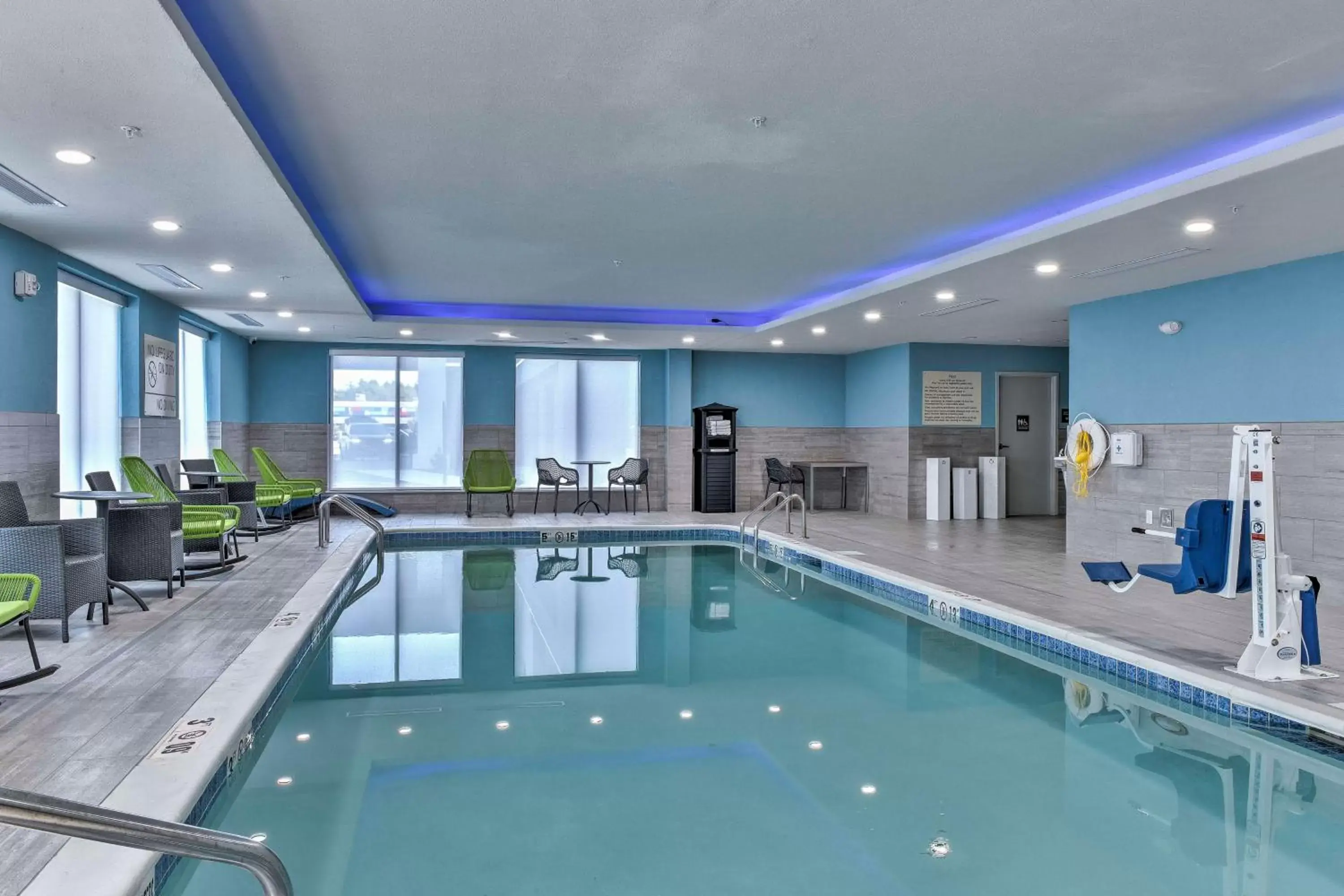 Pool view, Swimming Pool in Hampton Inn & Suites Keene