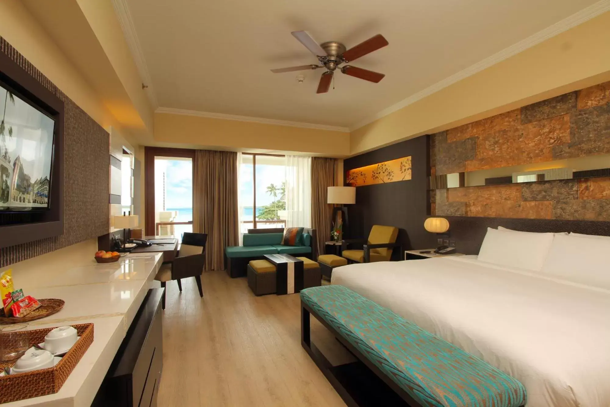 Day, Bed in The Bellevue Resort Day, Bed in The Bellevue Resort