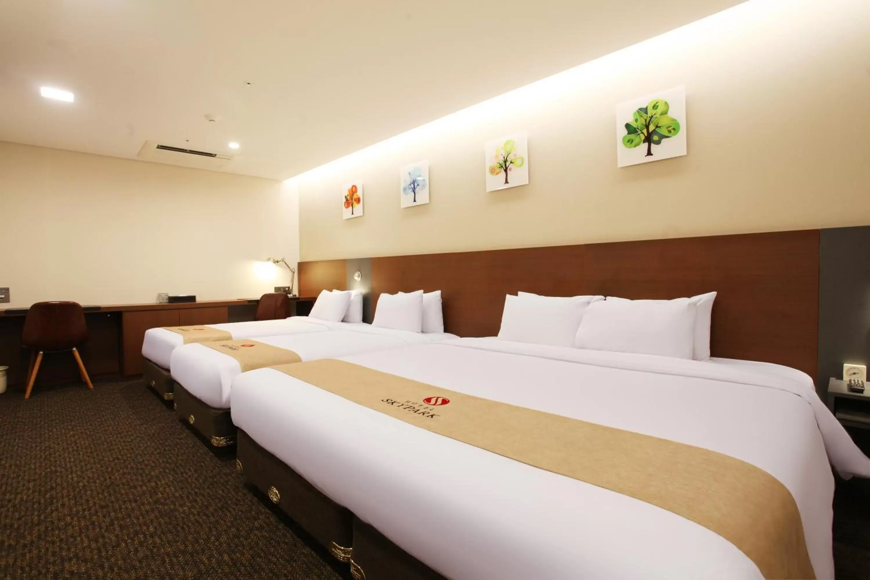 Decorative detail, Bed in Hotel Skypark Kingstown Dongdaemun