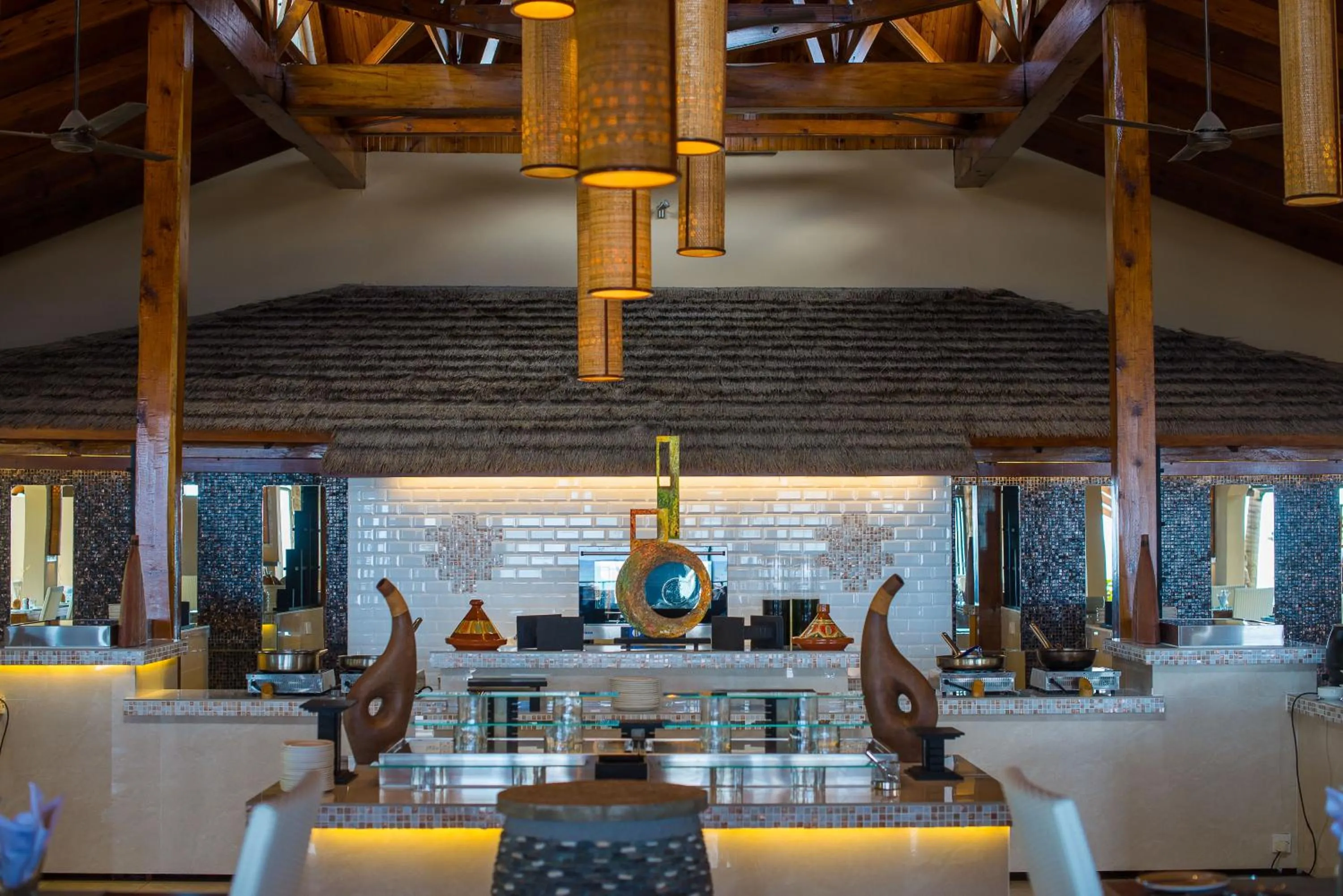 Restaurant/places to eat in Coco de Mer Hotel and Black Parrot Suites