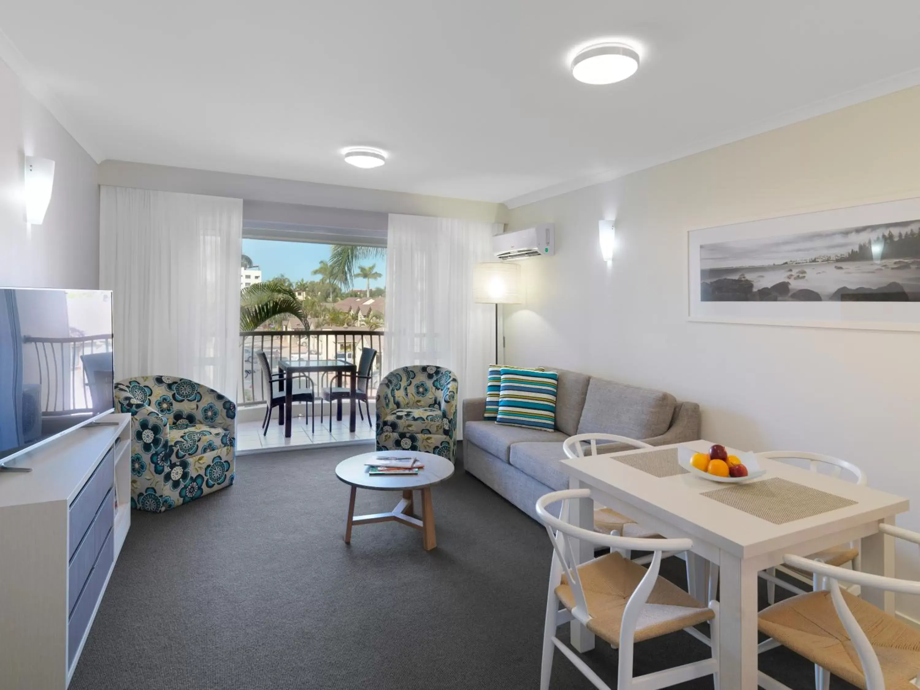 TV and multimedia, Seating Area in Oaks Sunshine Coast Oasis Resort