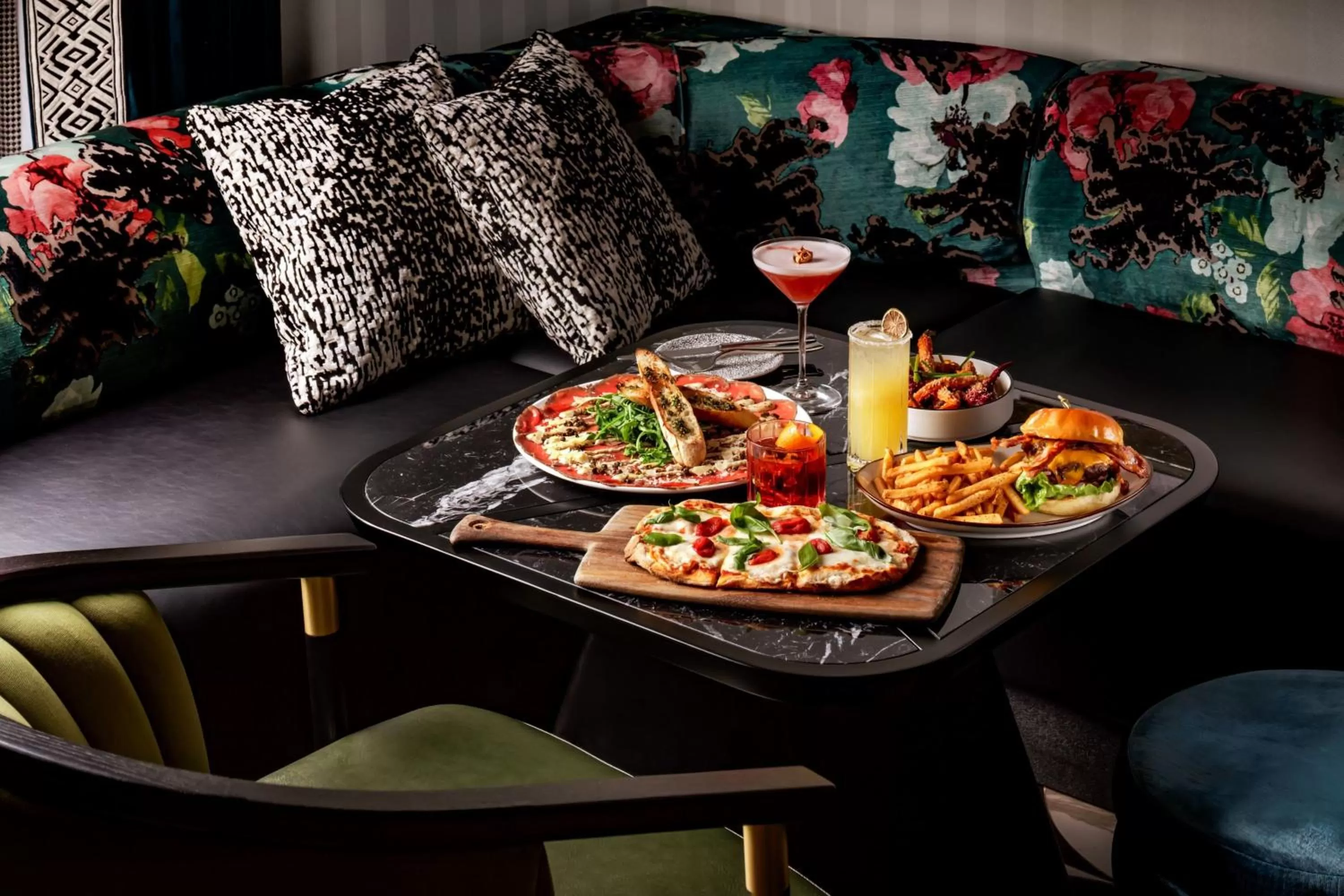 Lounge or bar in Grand Bohemian Orlando, Autograph Collection