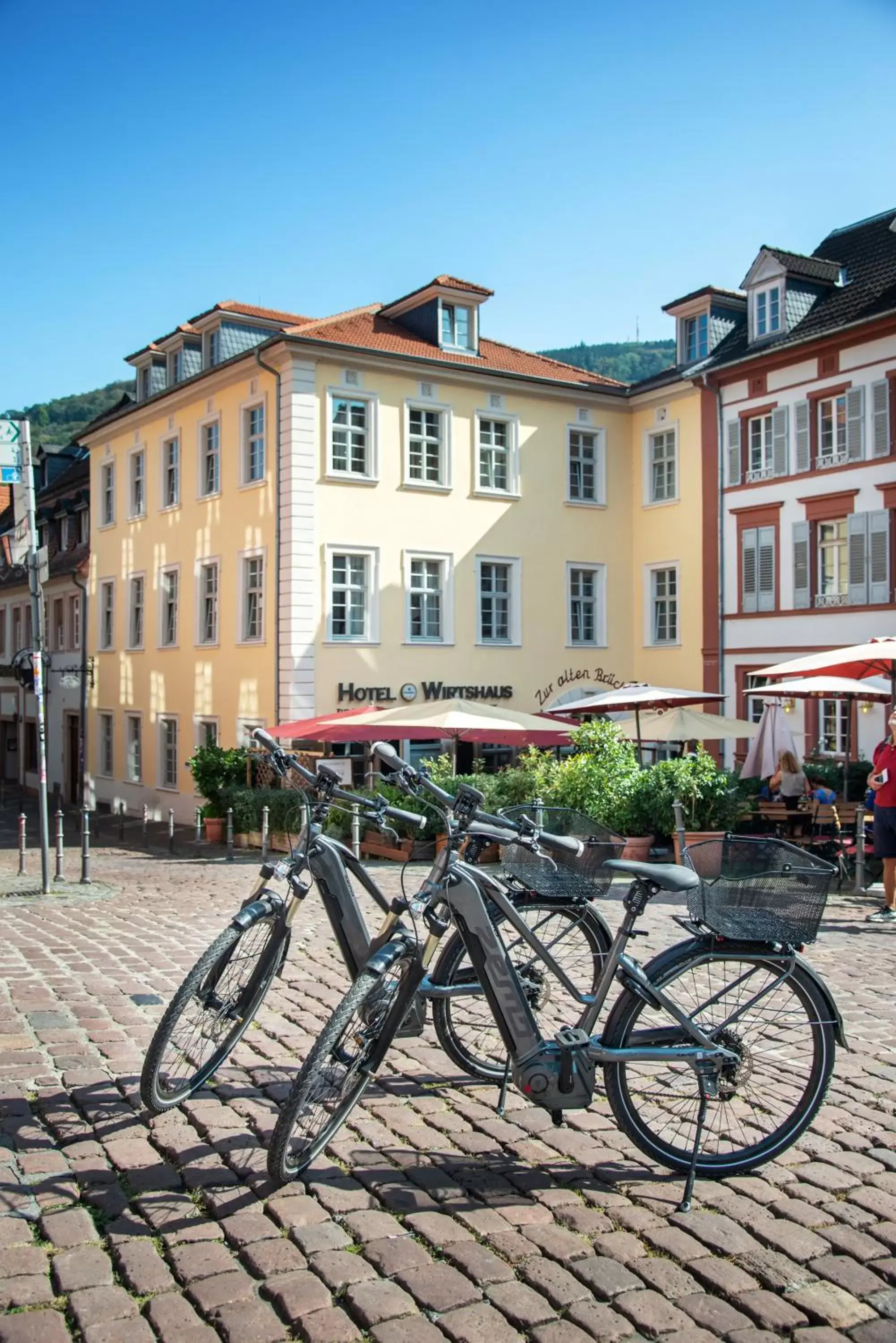 Cycling, Property Building in Hotel Zur Alten Brücke