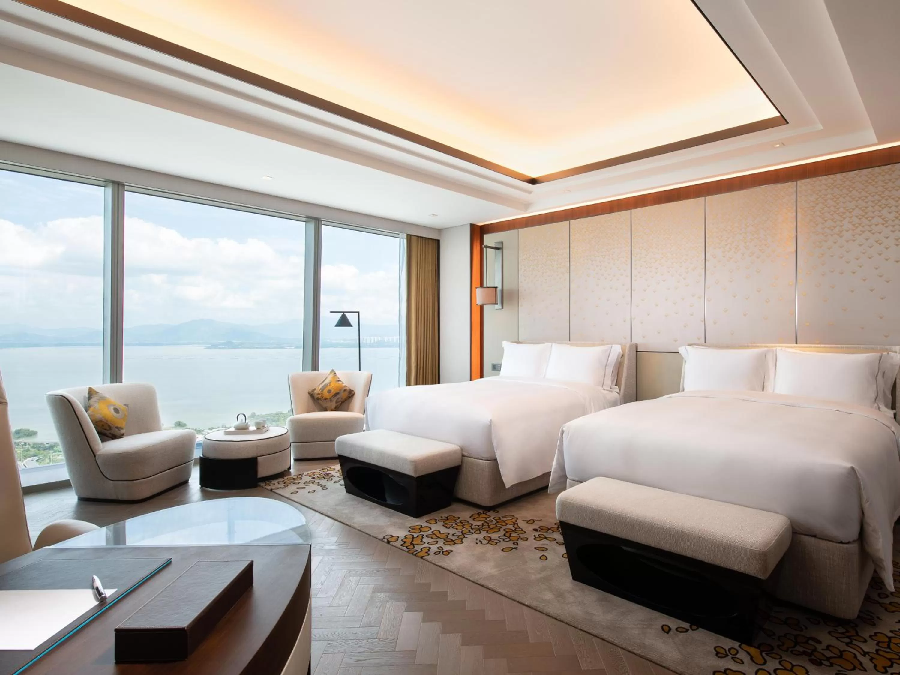 Photo of the whole room, Bed in Raffles Shenzhen, Situated in the heart of One Shenzhen Bay, Book Now to Enjoy Free Minibar and Happy Hour Privileges at Long Bar on 71F