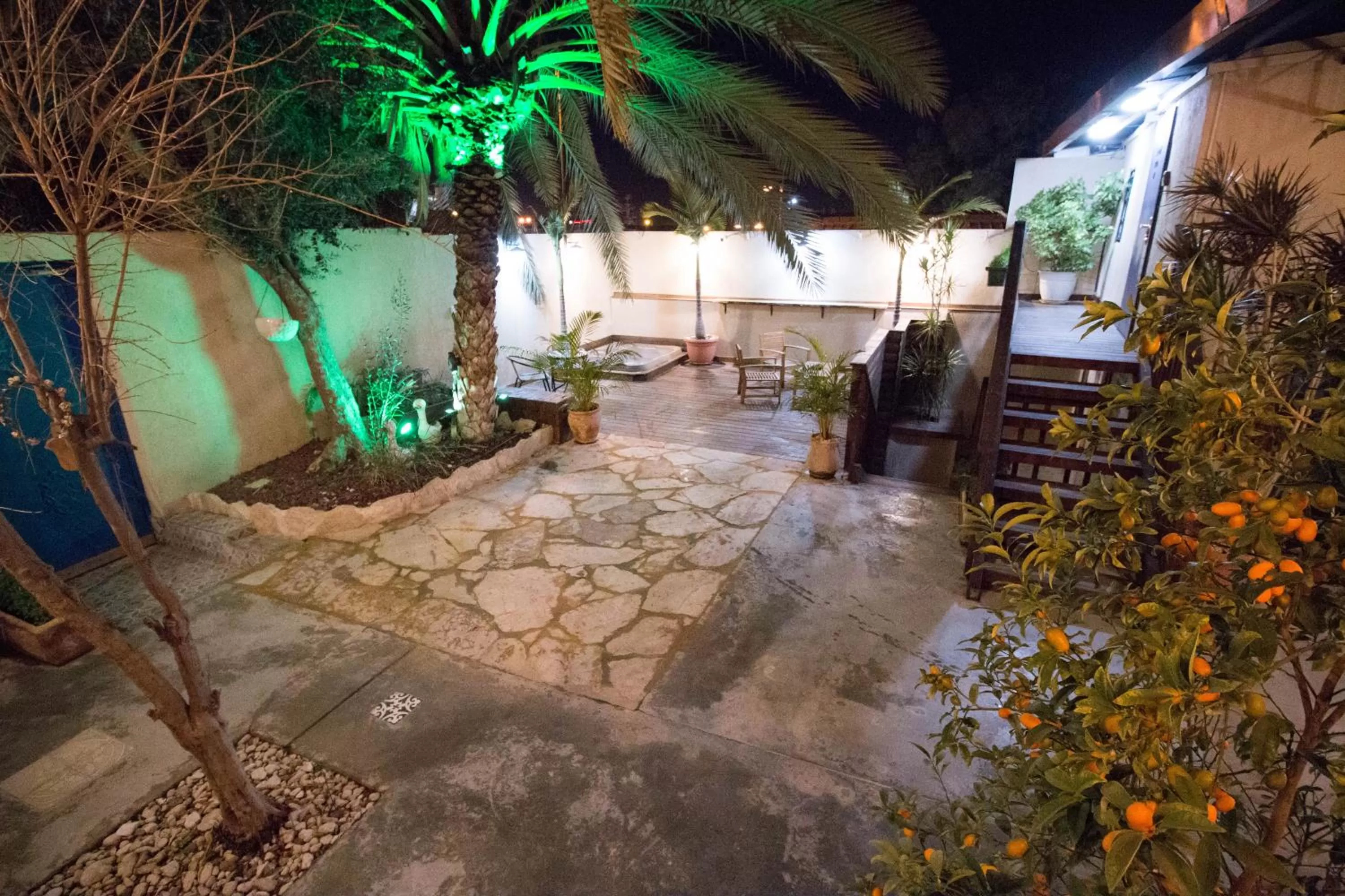 Garden in Eshel Mansion - Boutique Suites