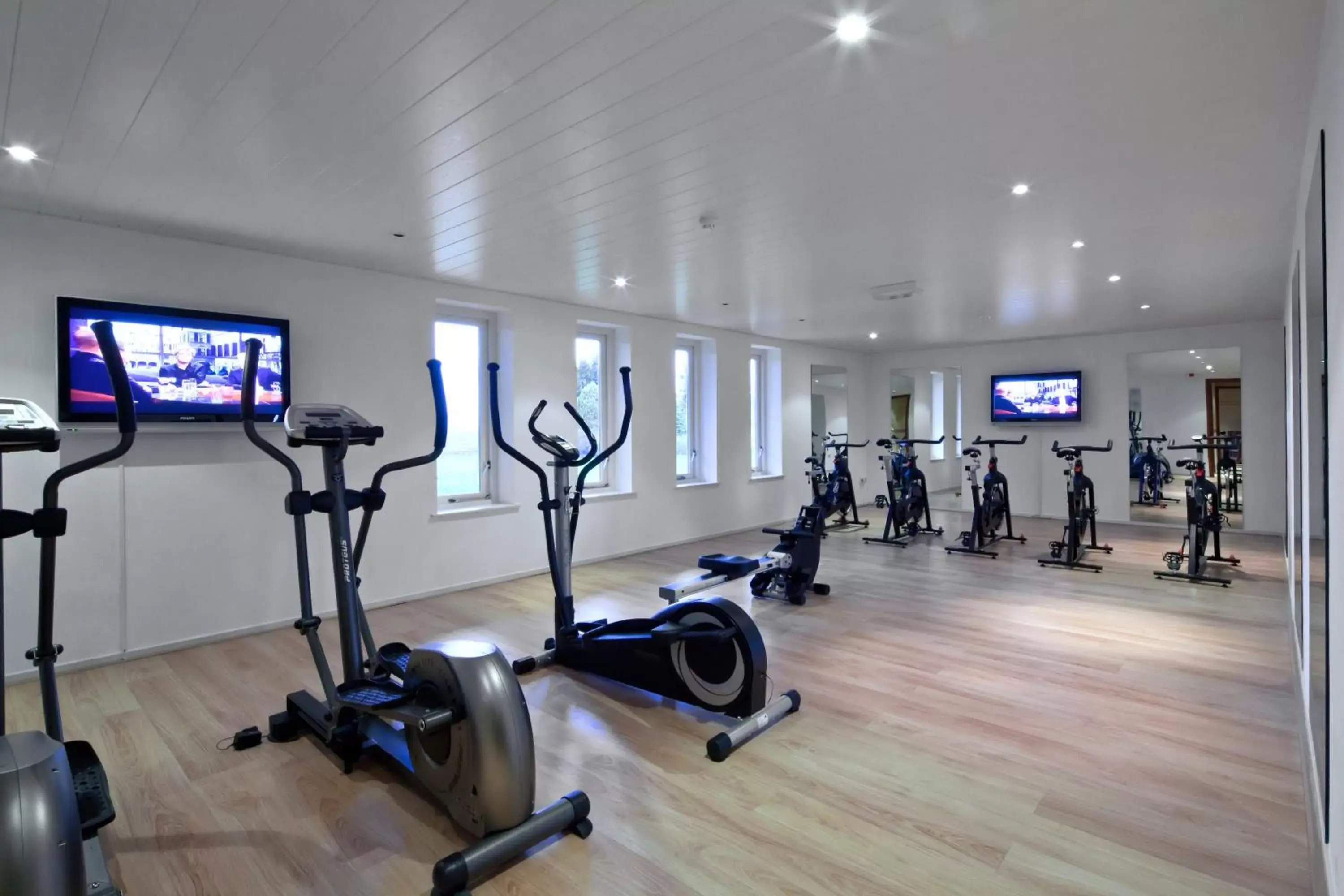 Spa and wellness centre/facilities, Fitness Center/Facilities in Van der Valk Hotel Emmeloord