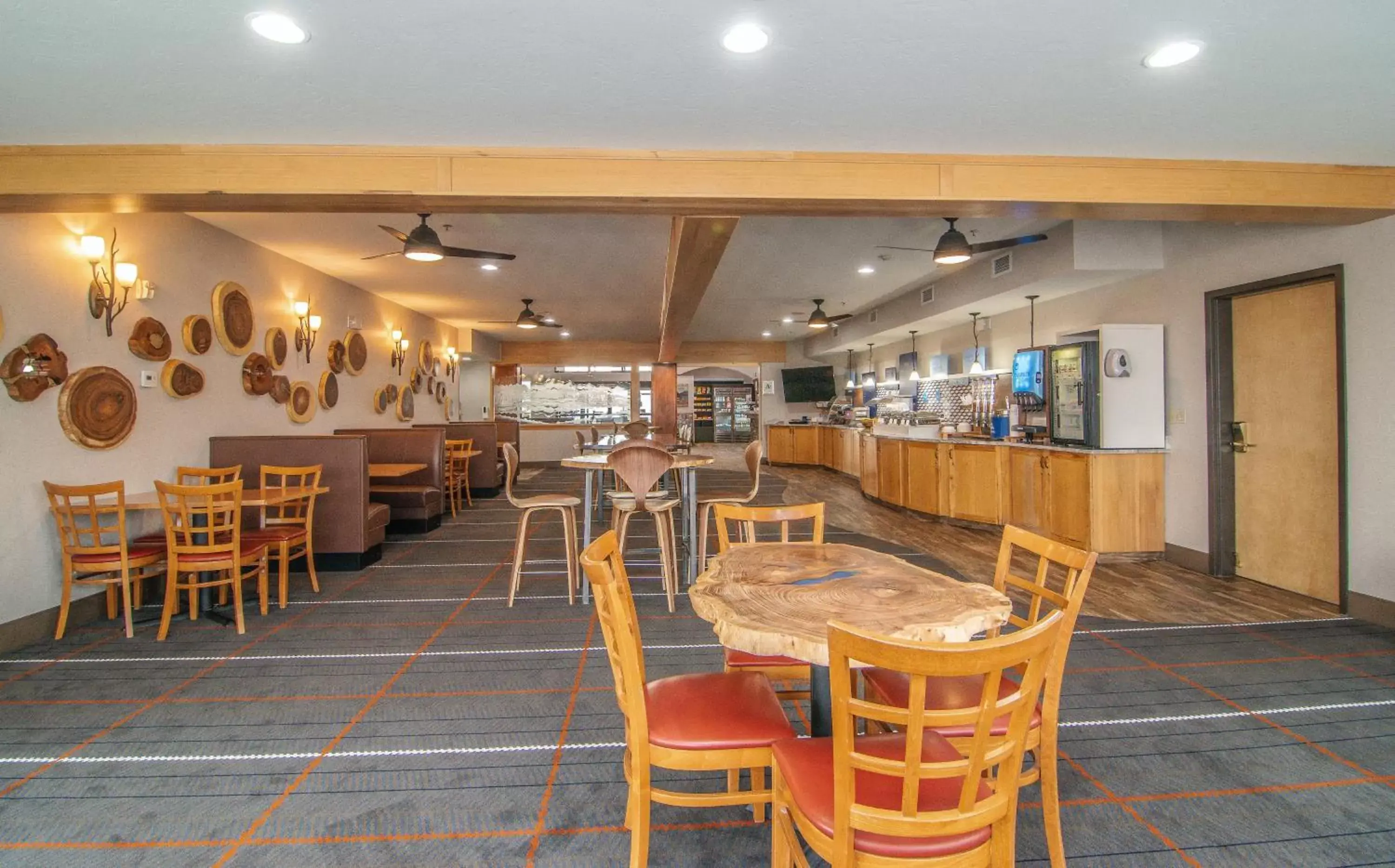 Breakfast, Restaurant/Places to Eat in Holiday Inn Express Hotel & Suites Kalispell, an IHG Hotel
