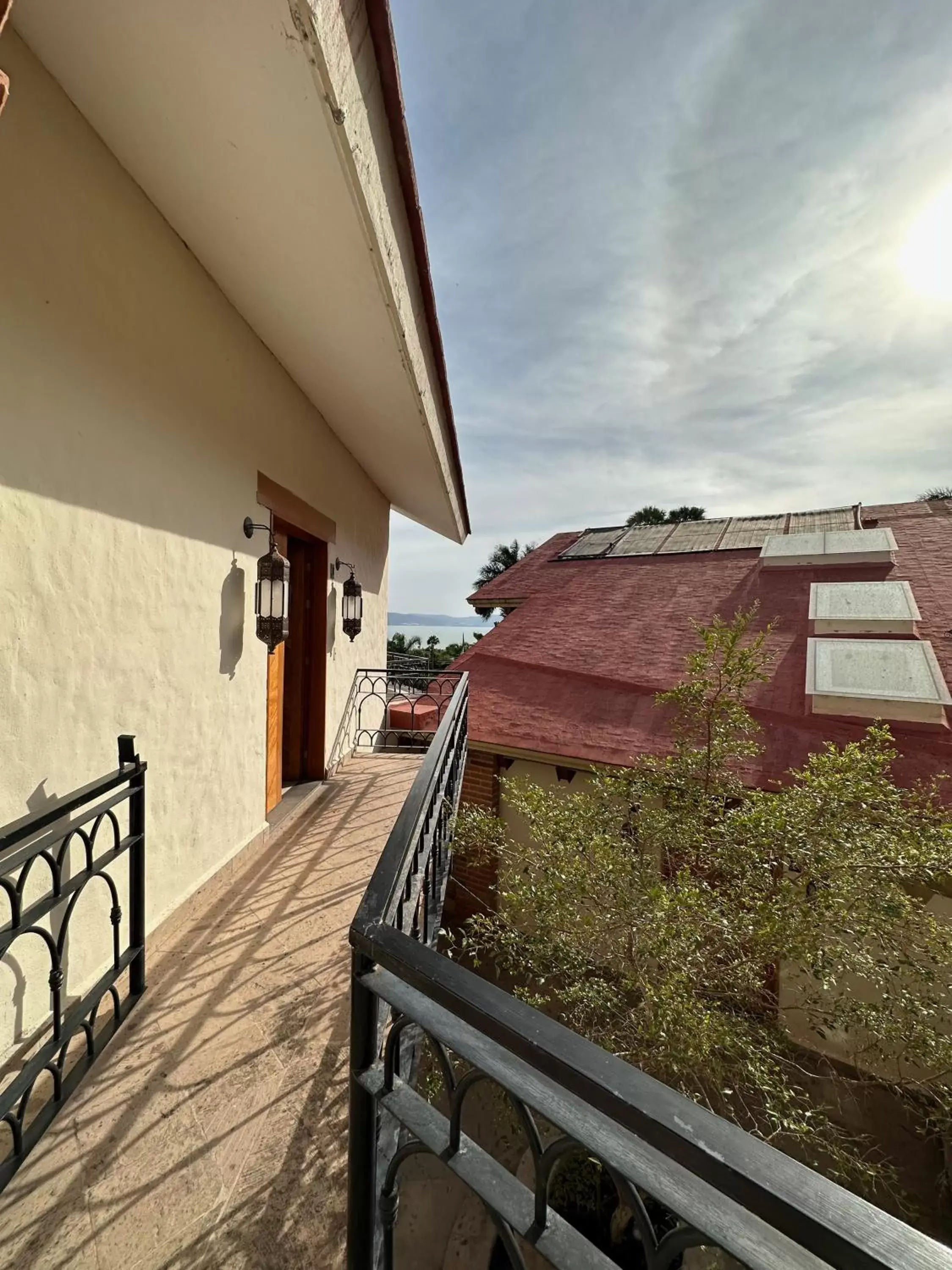 Balcony/Terrace in Hotel Lindo Ajijic Bed & Breakfast