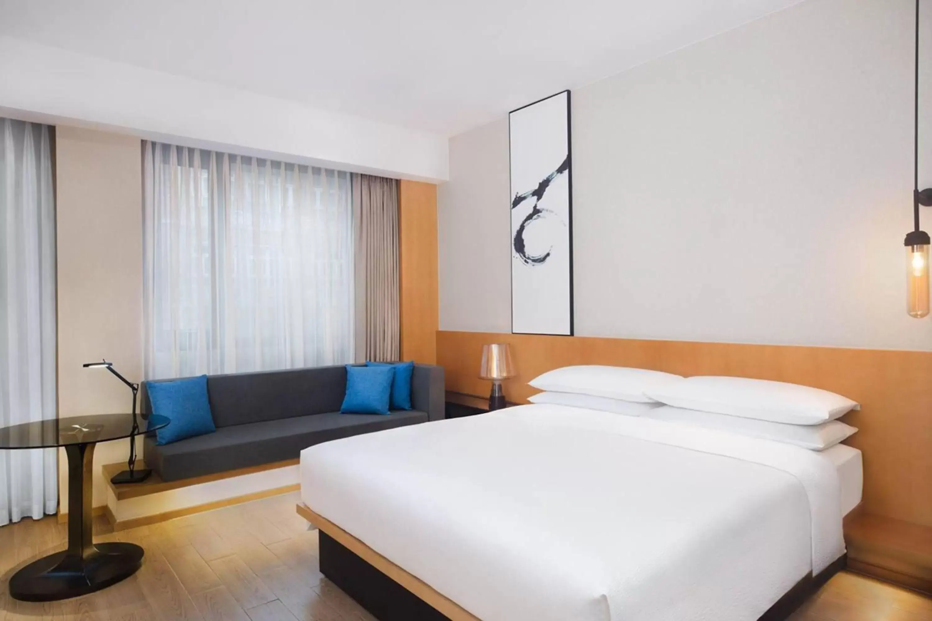 Photo of the whole room, Bed in Fairfield by Marriott Shanghai Jingan