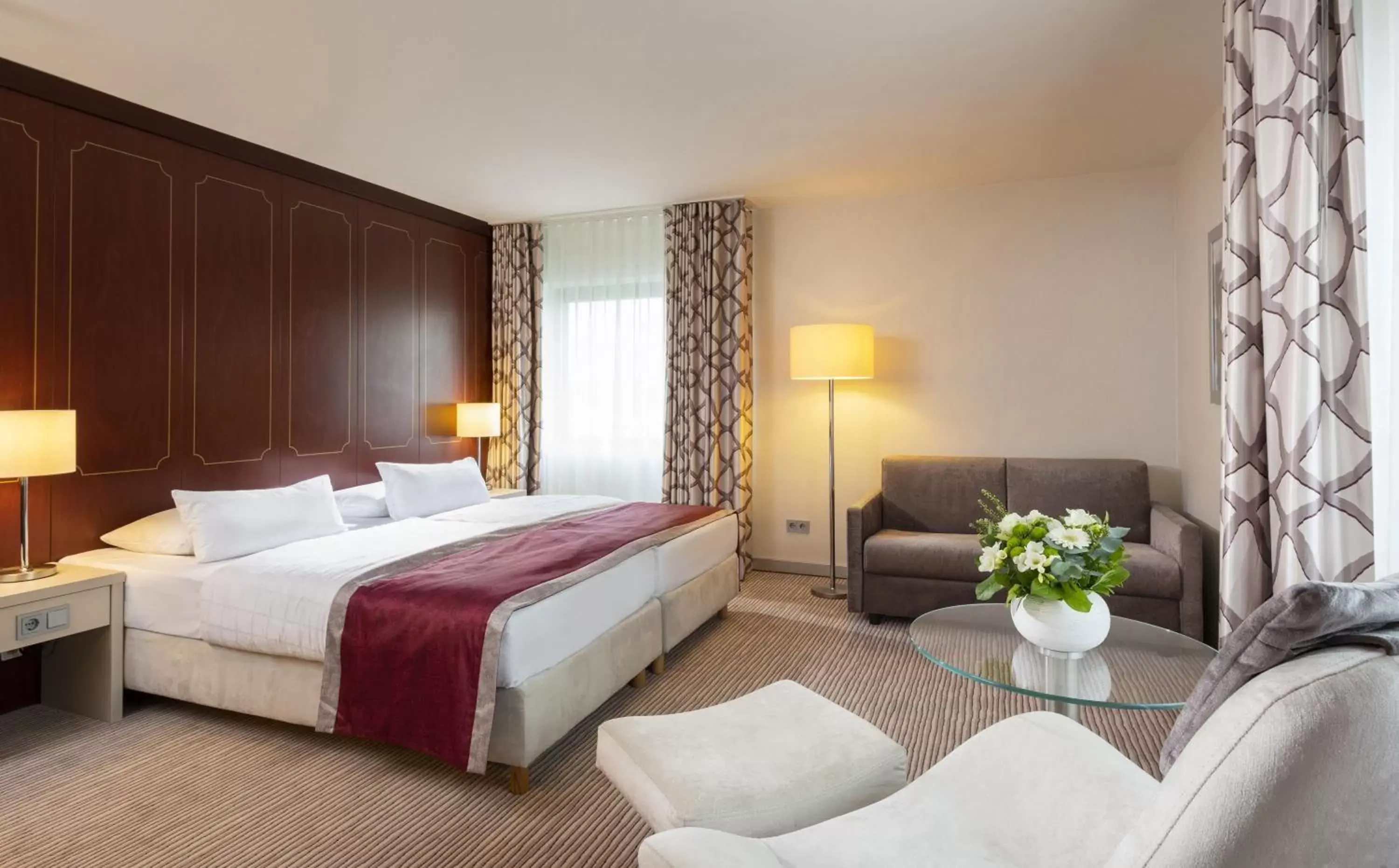 Comfort Family Room in Maritim Hotel Bonn