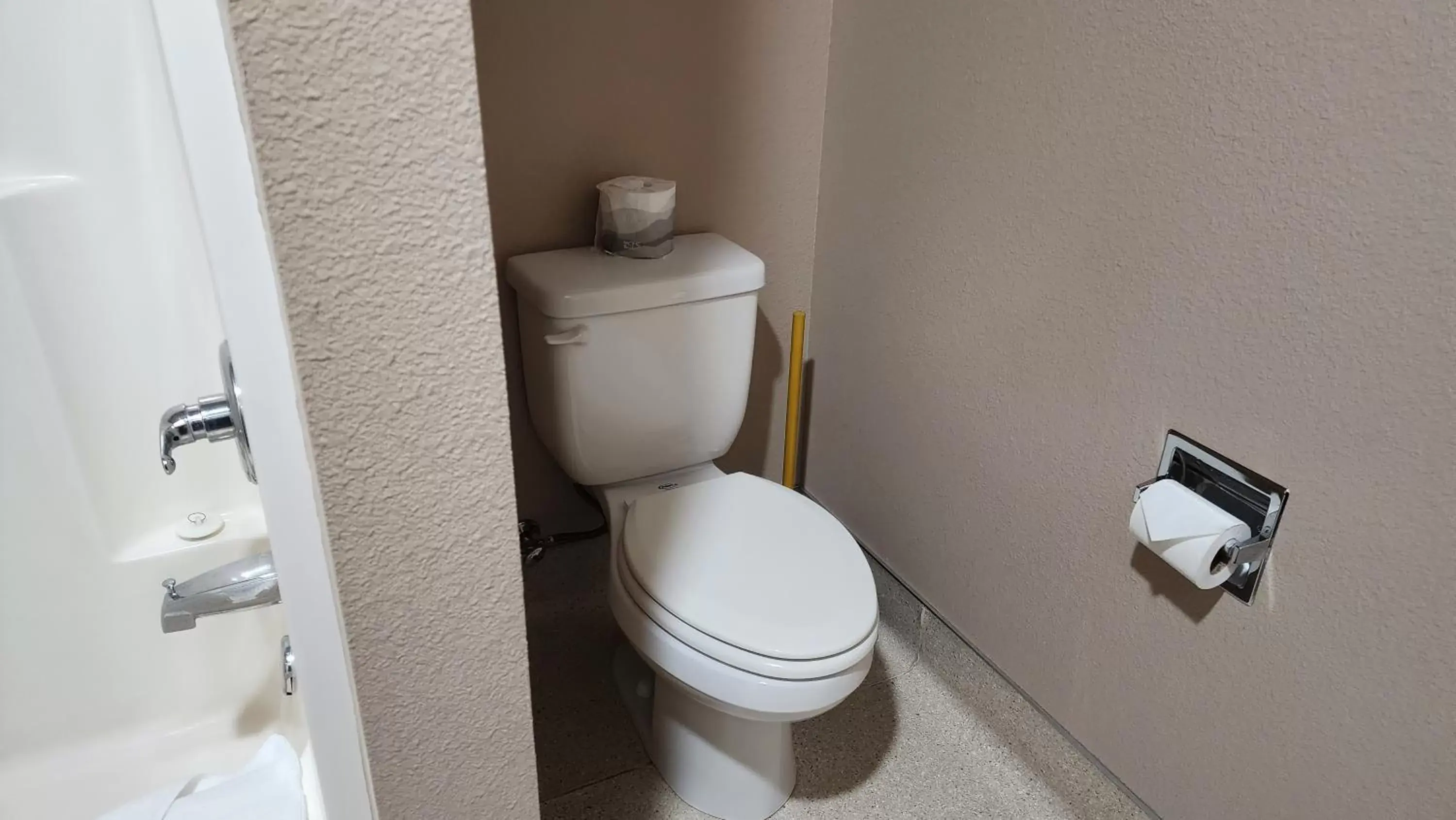 Toilet, Bathroom in Antlers Motel