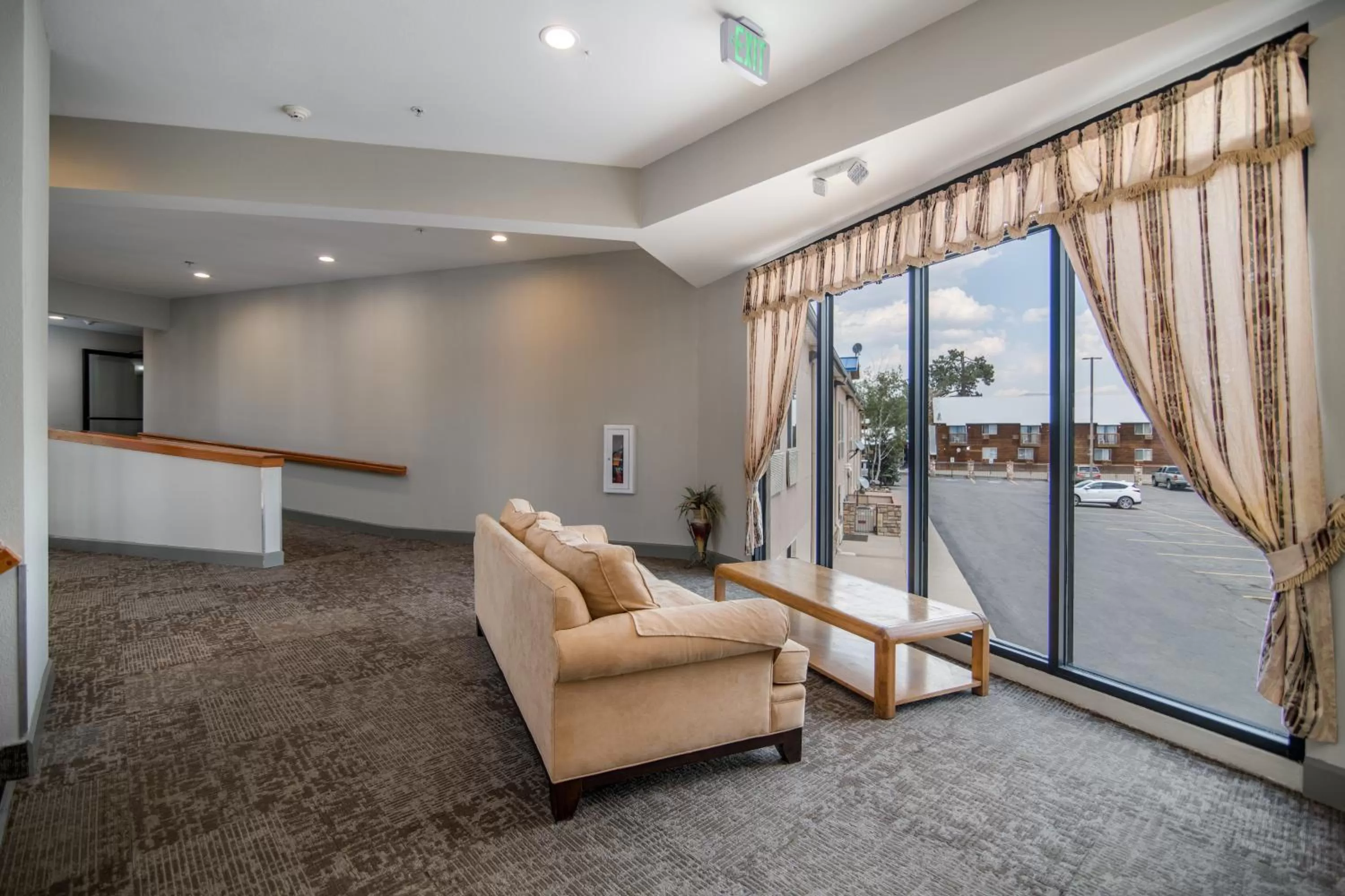 Seating area in Hillside Inn Pagosa