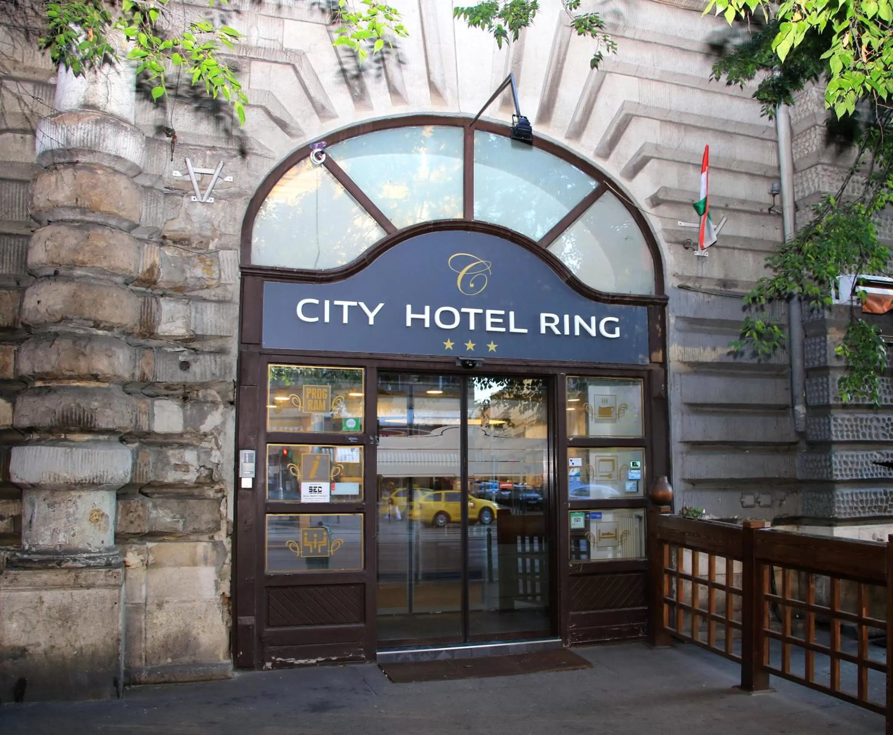 Property building in City Hotel Ring