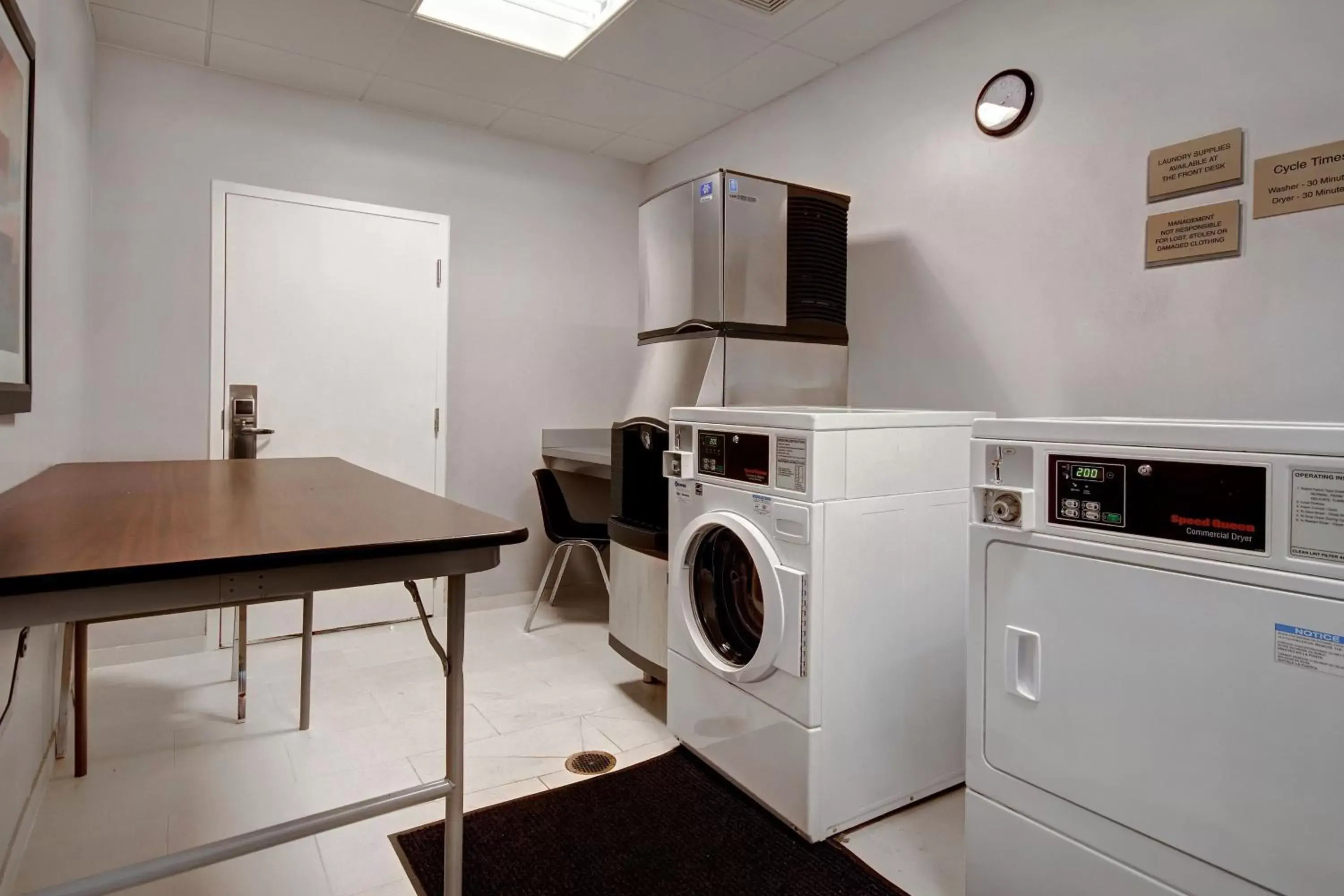 Other, Kitchen/Kitchenette in SpringHill Suites Erie