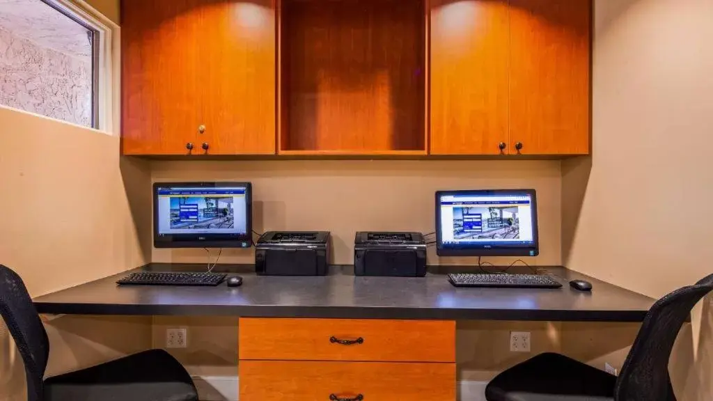 Business Area/Conference Room in Mission Bay Inn San Diego