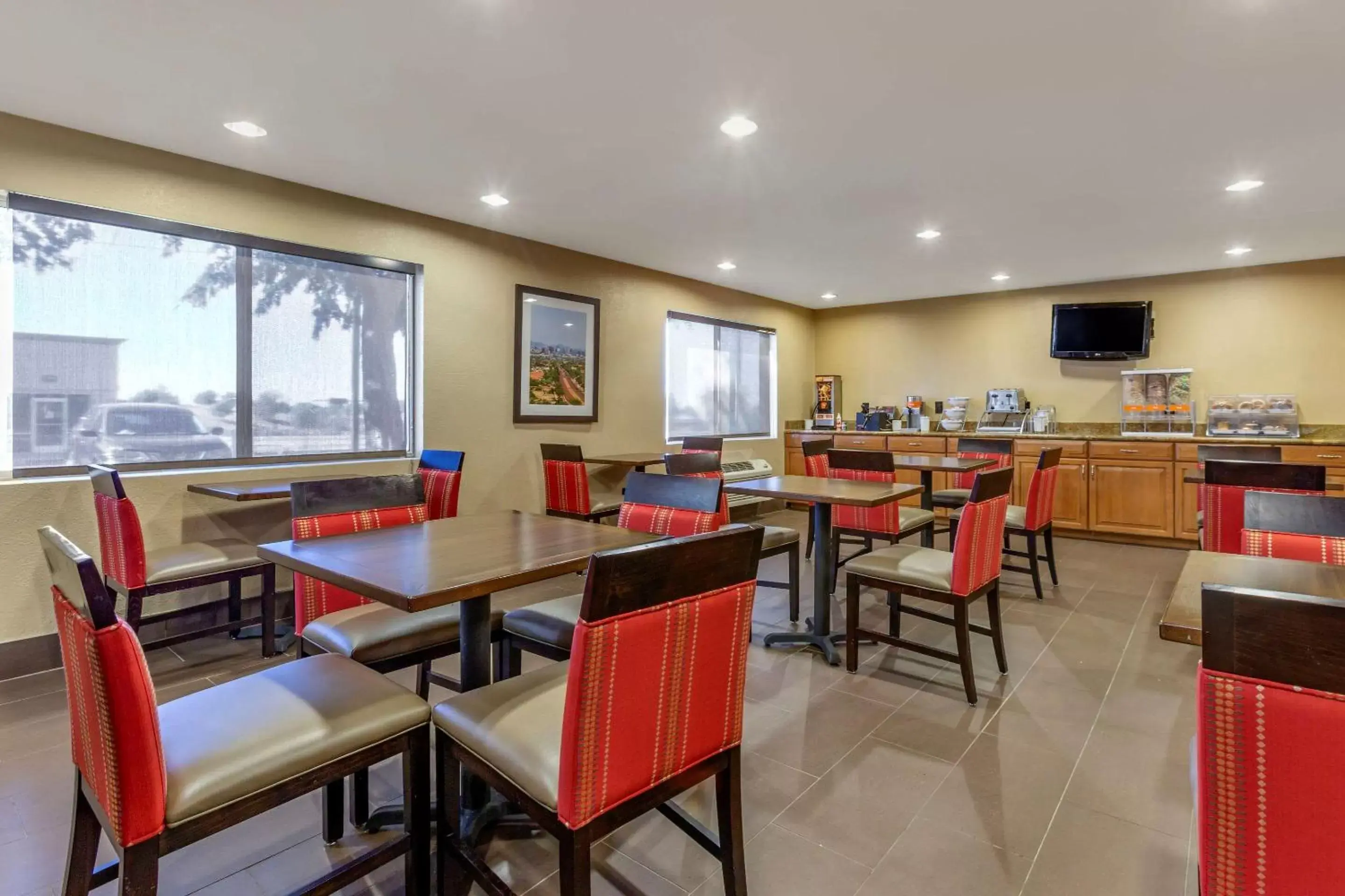 Restaurant/Places to Eat in Comfort Inn & Suites Phoenix North / Deer Valley