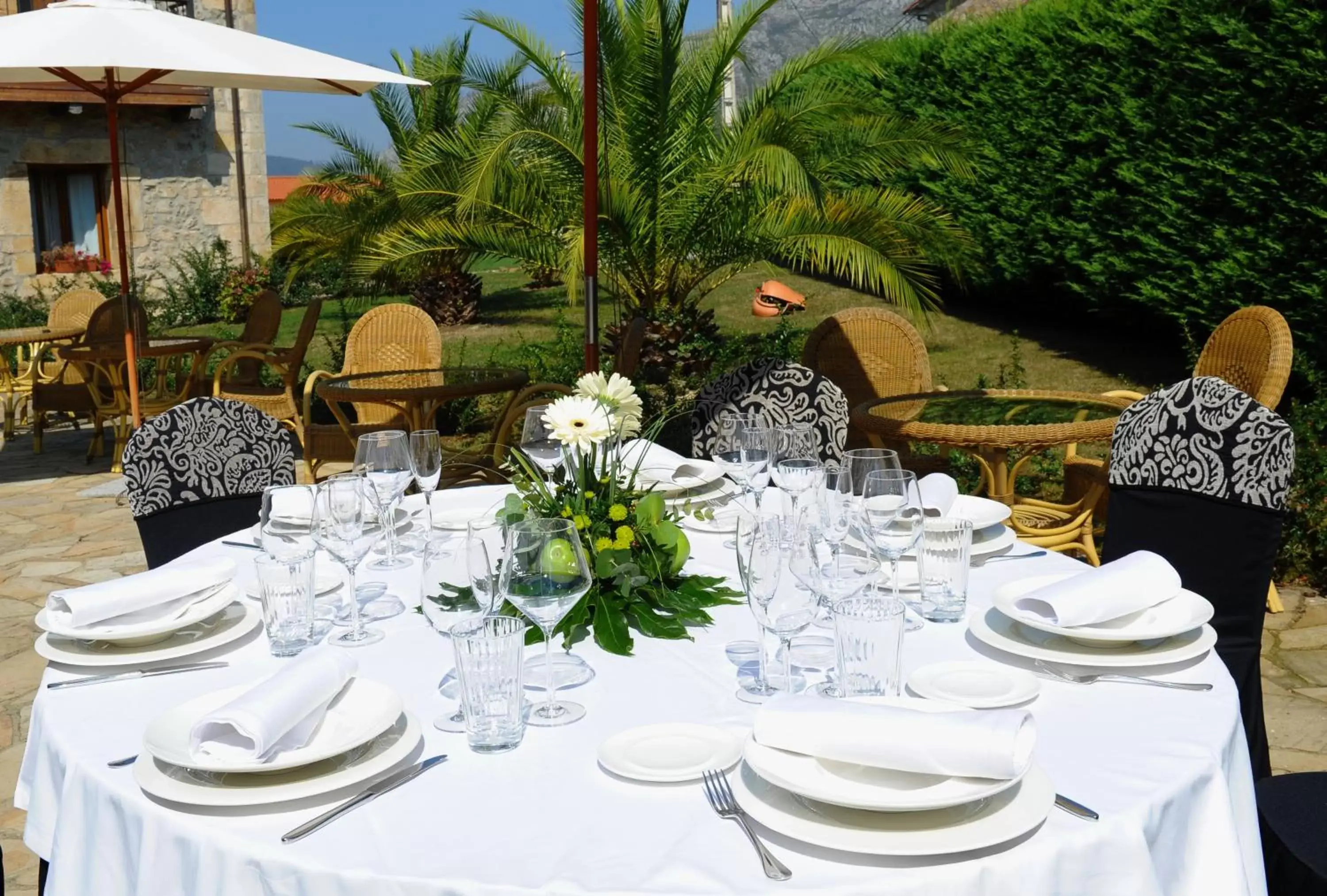 Garden, Restaurant/Places to Eat in Palacio Garcia Quijano