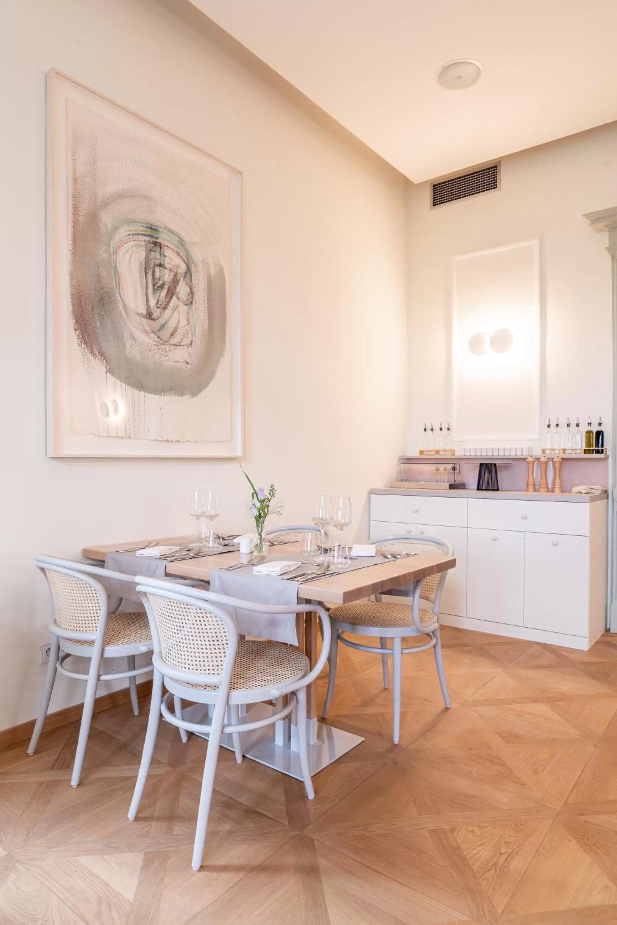 Restaurant/places to eat in Villa Rosenaw