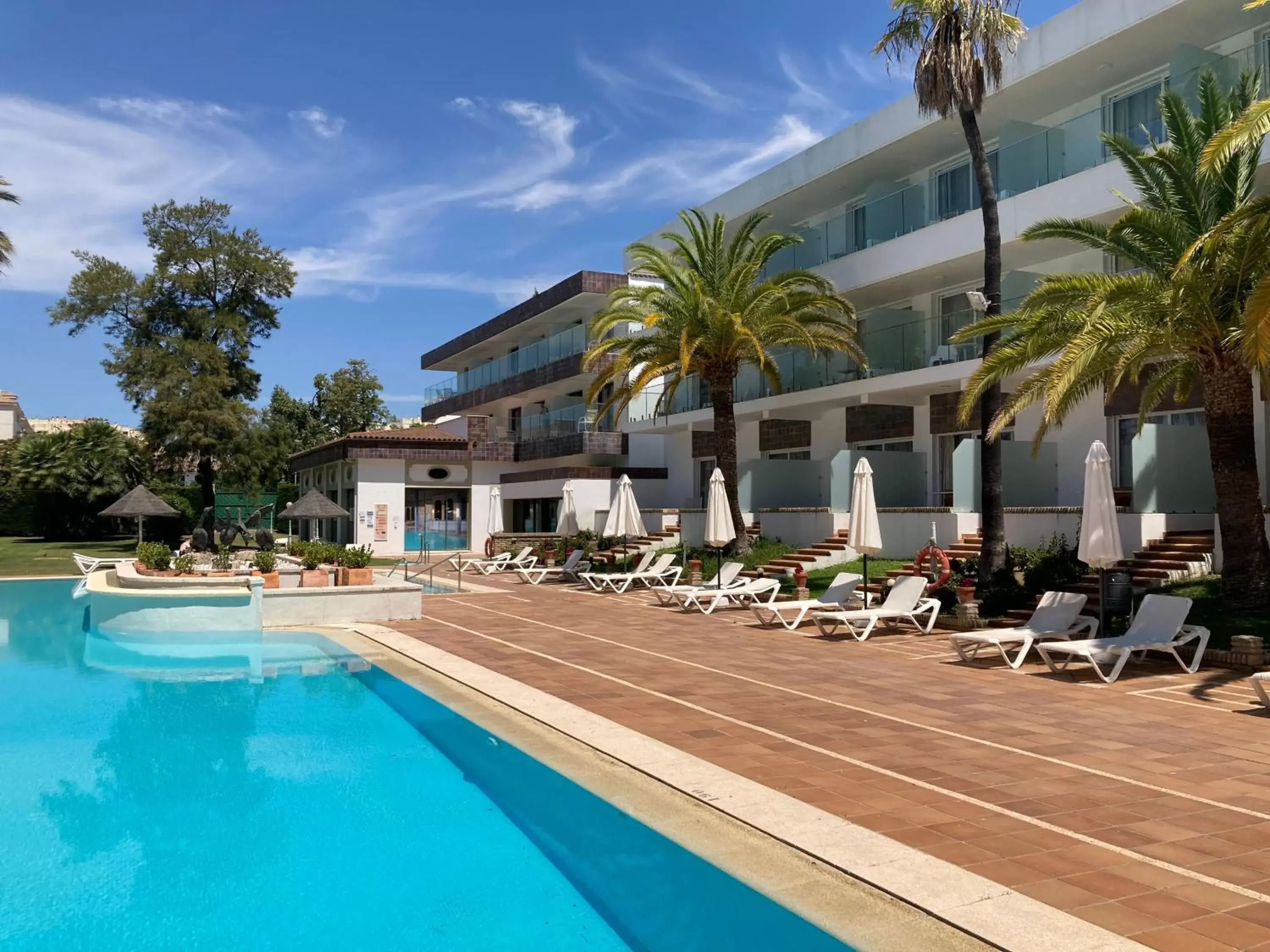 Pool view, Property Building in Hotel Jerez & Spa