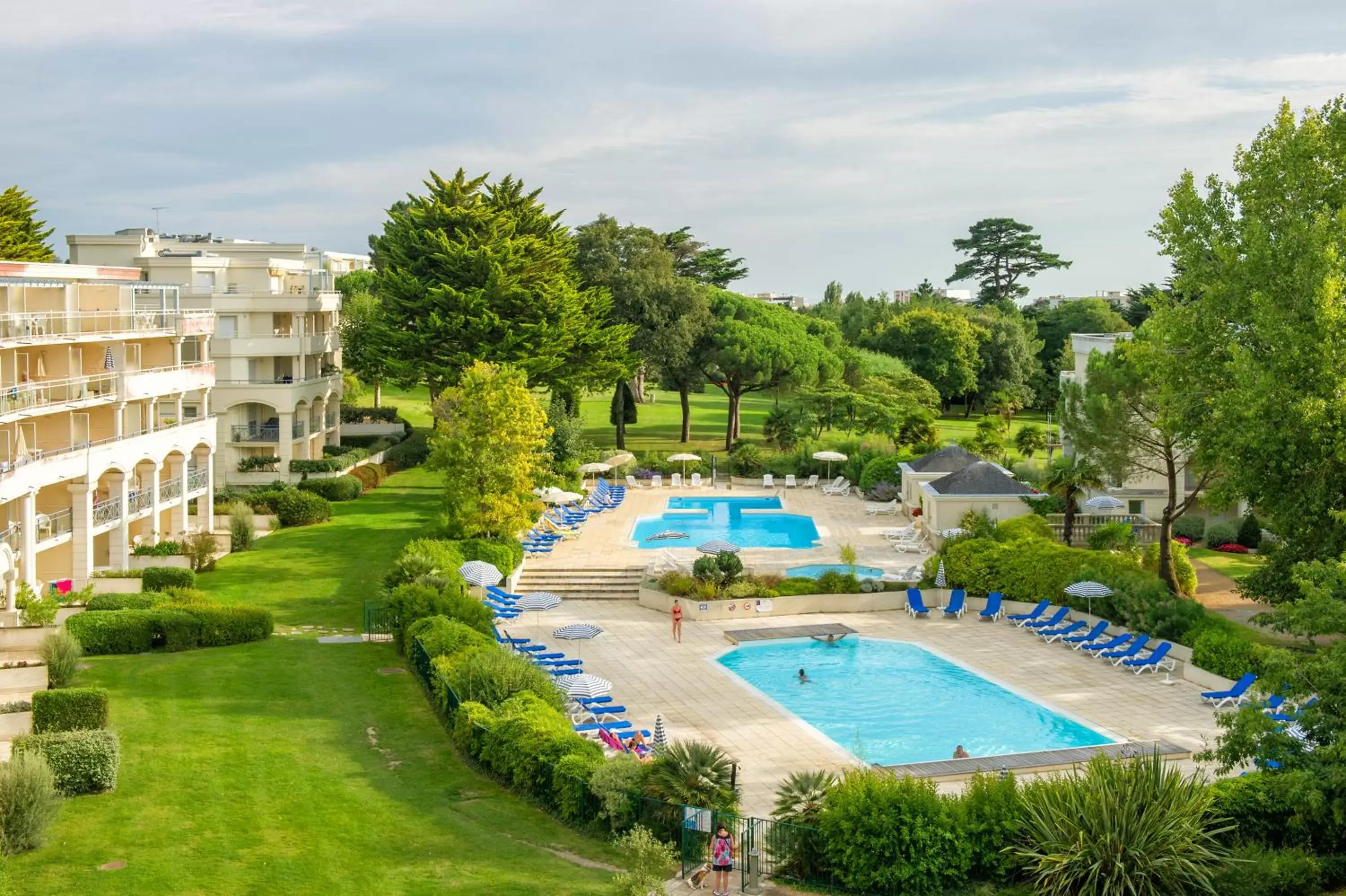 Swimming pool, Pool View in Goélia - Résidence Royal Park