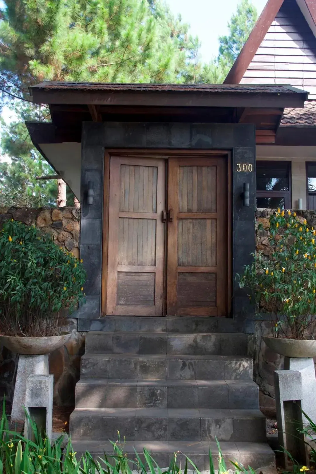 Property building in Puteri Gunung Hotel Property building in Puteri Gunung Hotel