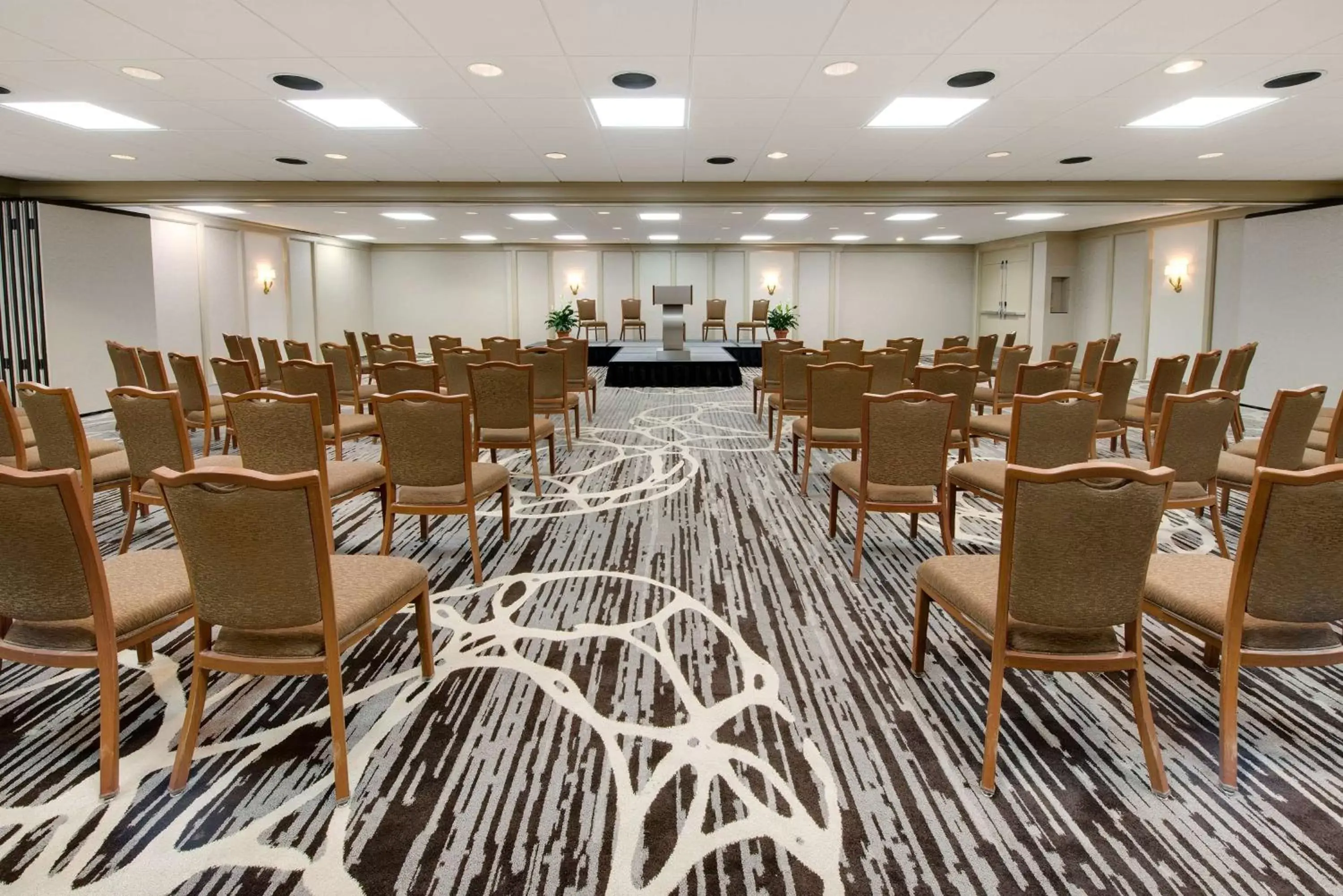 Meeting/conference room, Restaurant/Places to Eat in Hilton Houston Post Oak by the Galleria