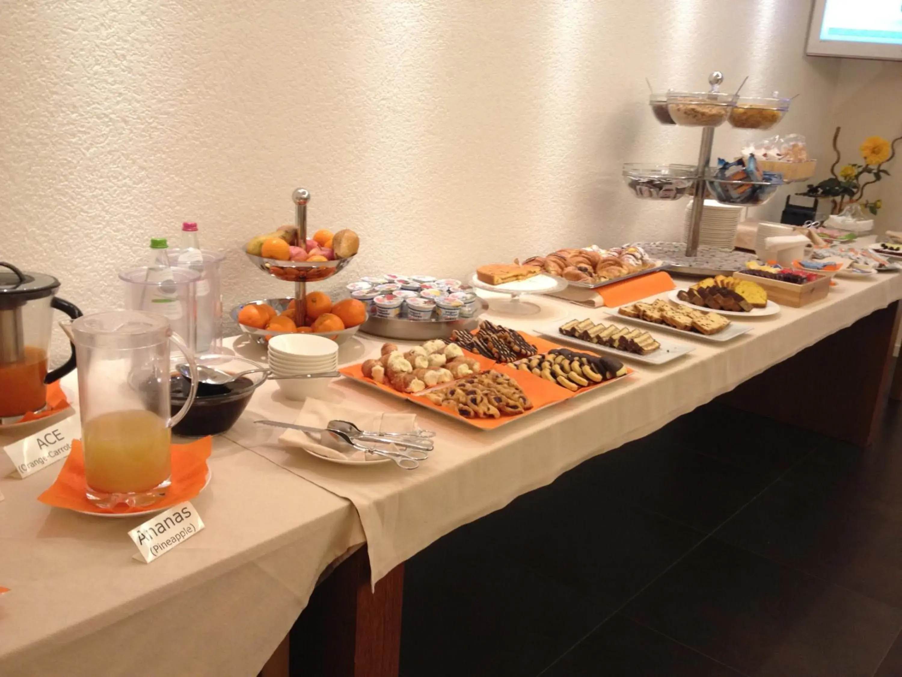 Food and drinks, Food in Hotel Cluentum