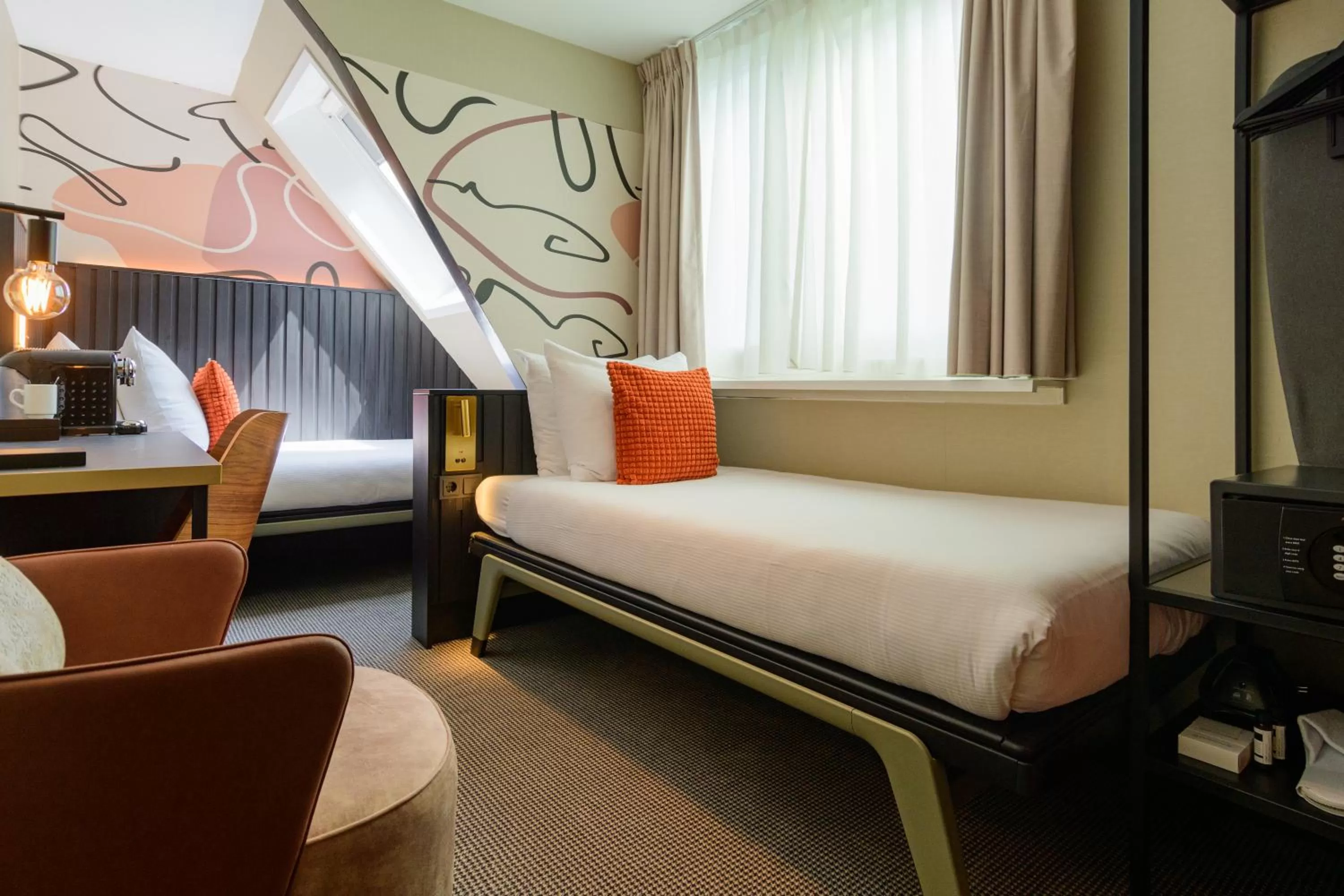 Bed in Huygens Place Amsterdam