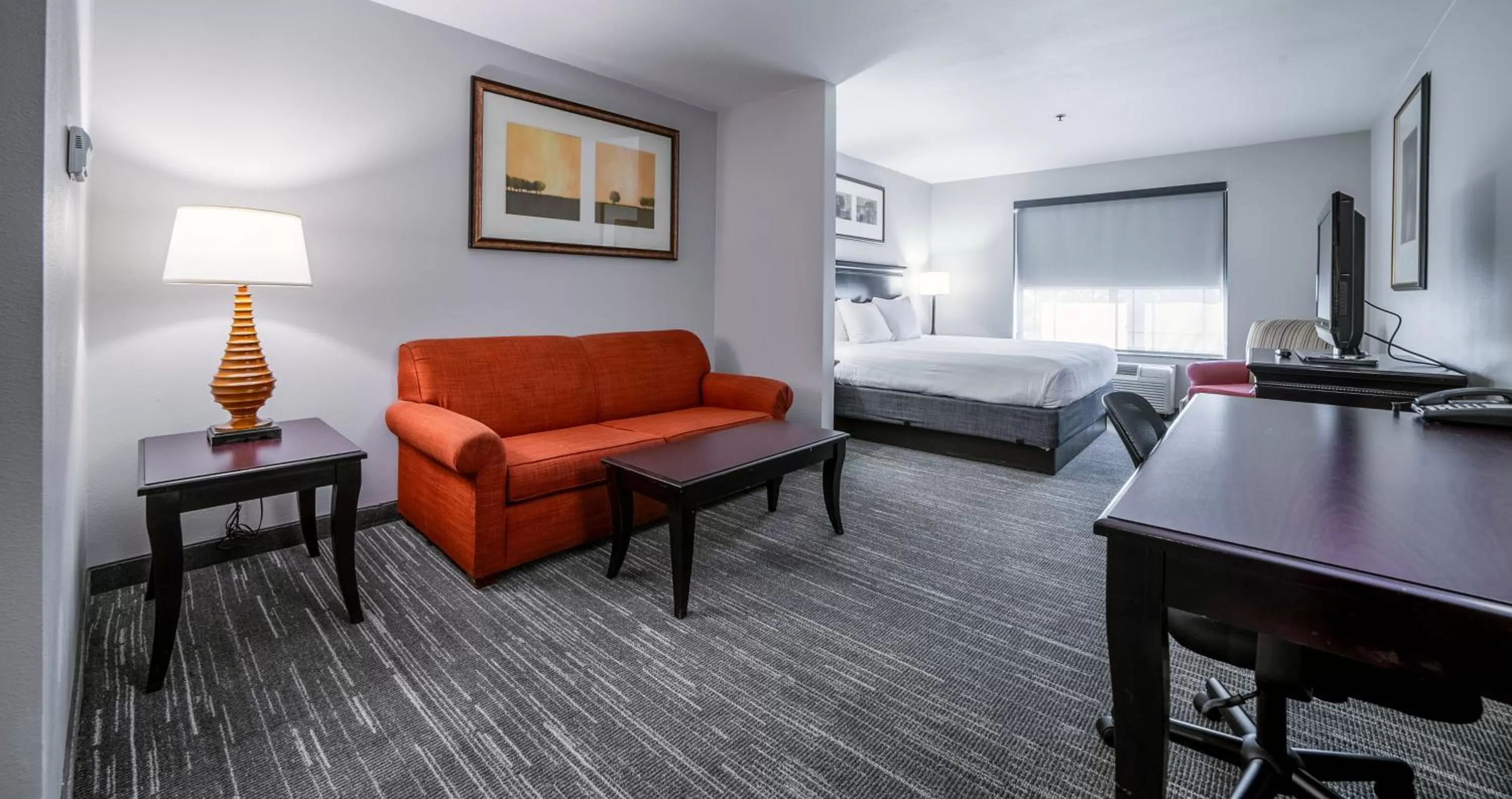 Living room, Bed in Country Inn & Suites by Radisson, Ontario at Ontario Mills, CA