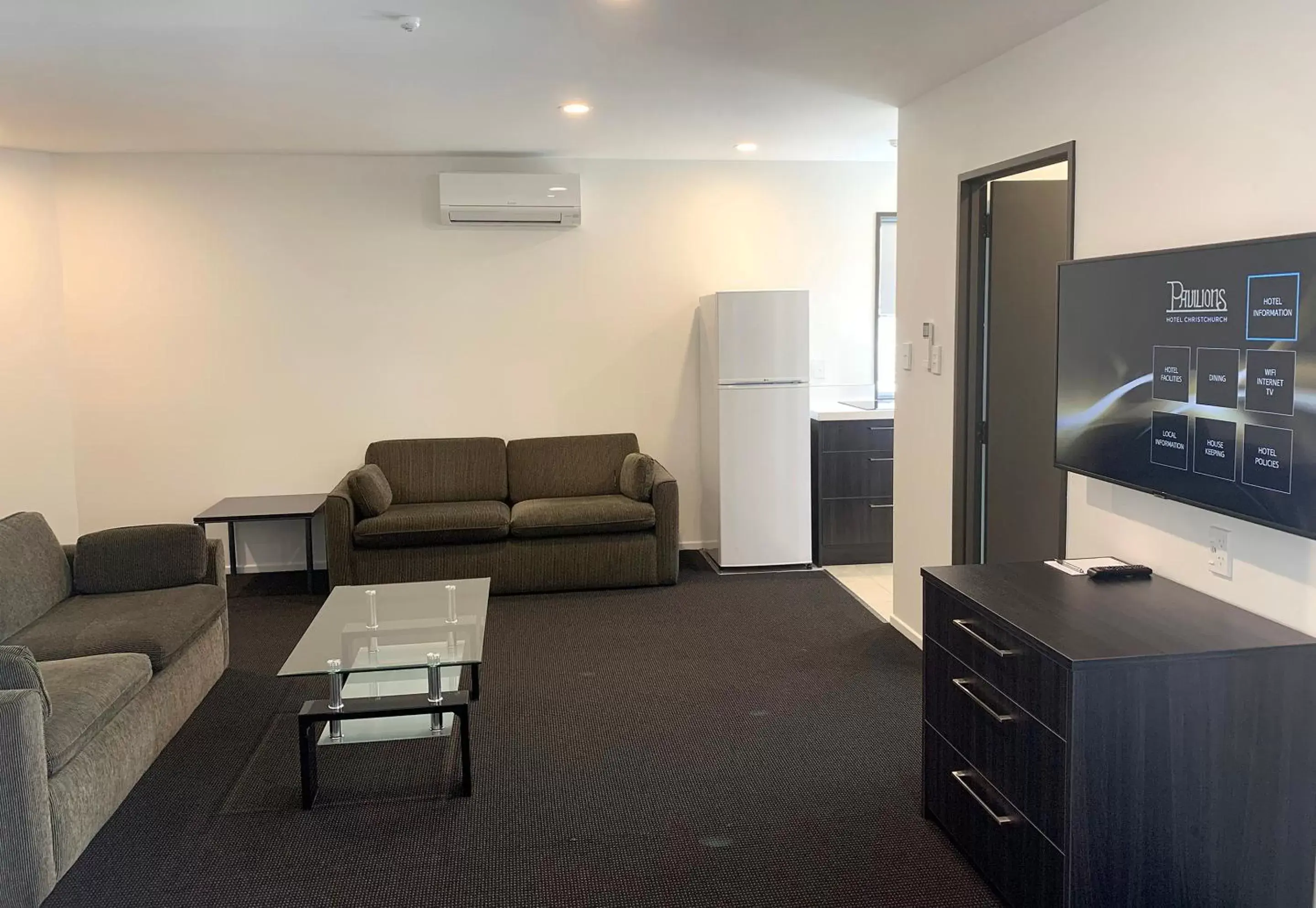 Living room, Seating Area in Pavilions Hotel