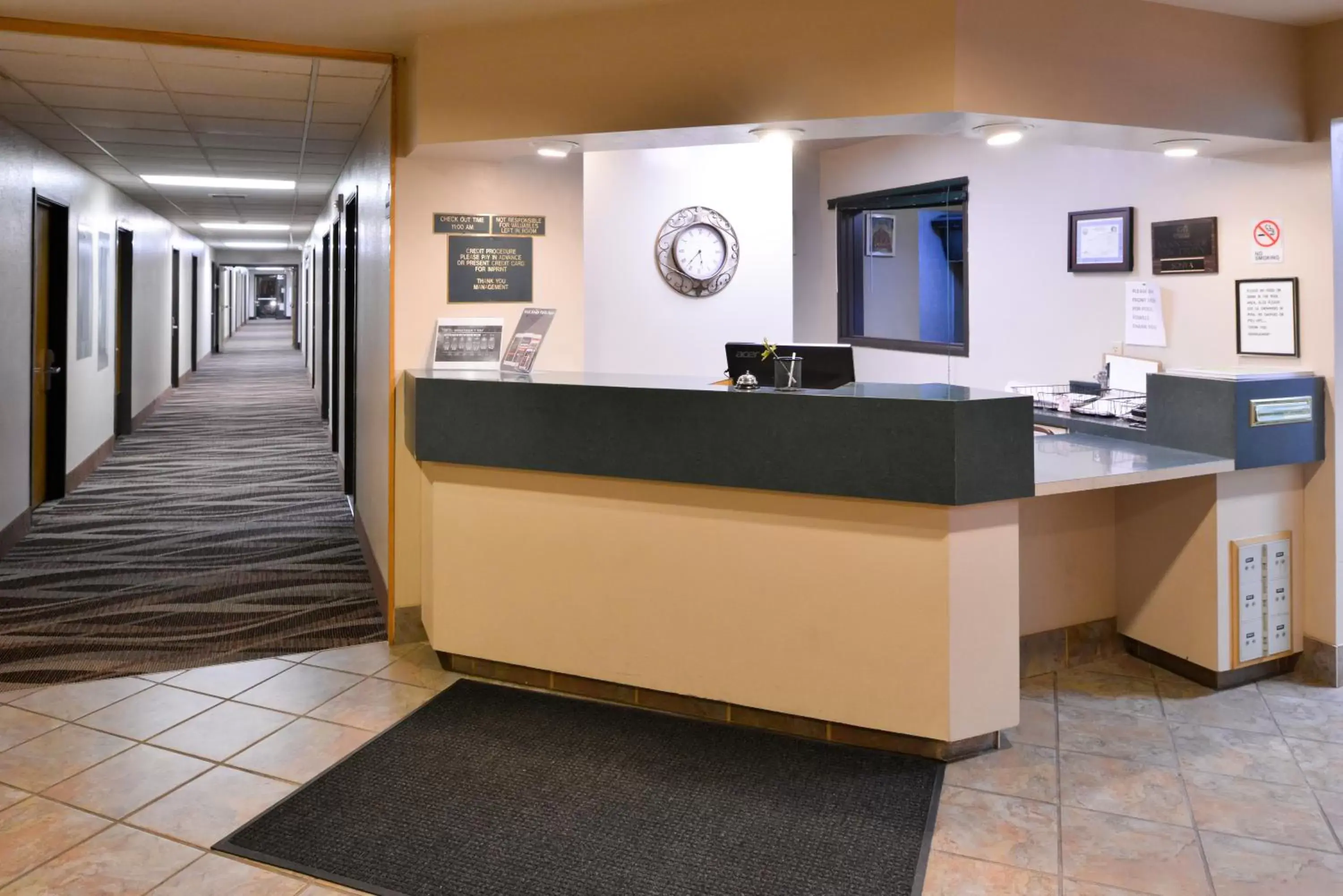 Lobby or reception, Lobby/Reception in Baymont by Wyndham Sioux Falls North I-29 and Russell Street