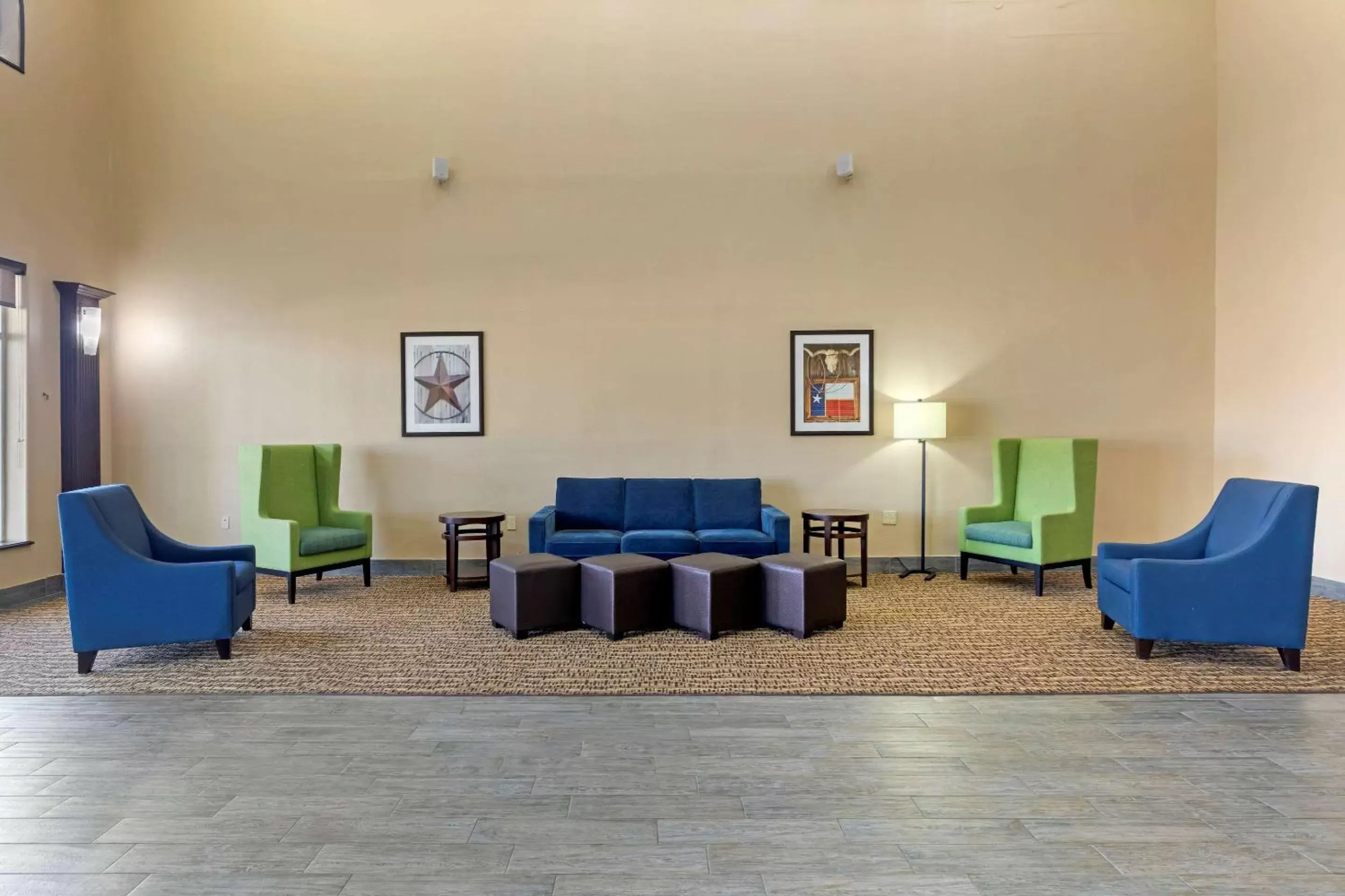 Lobby or reception in Comfort Suites Gainesville