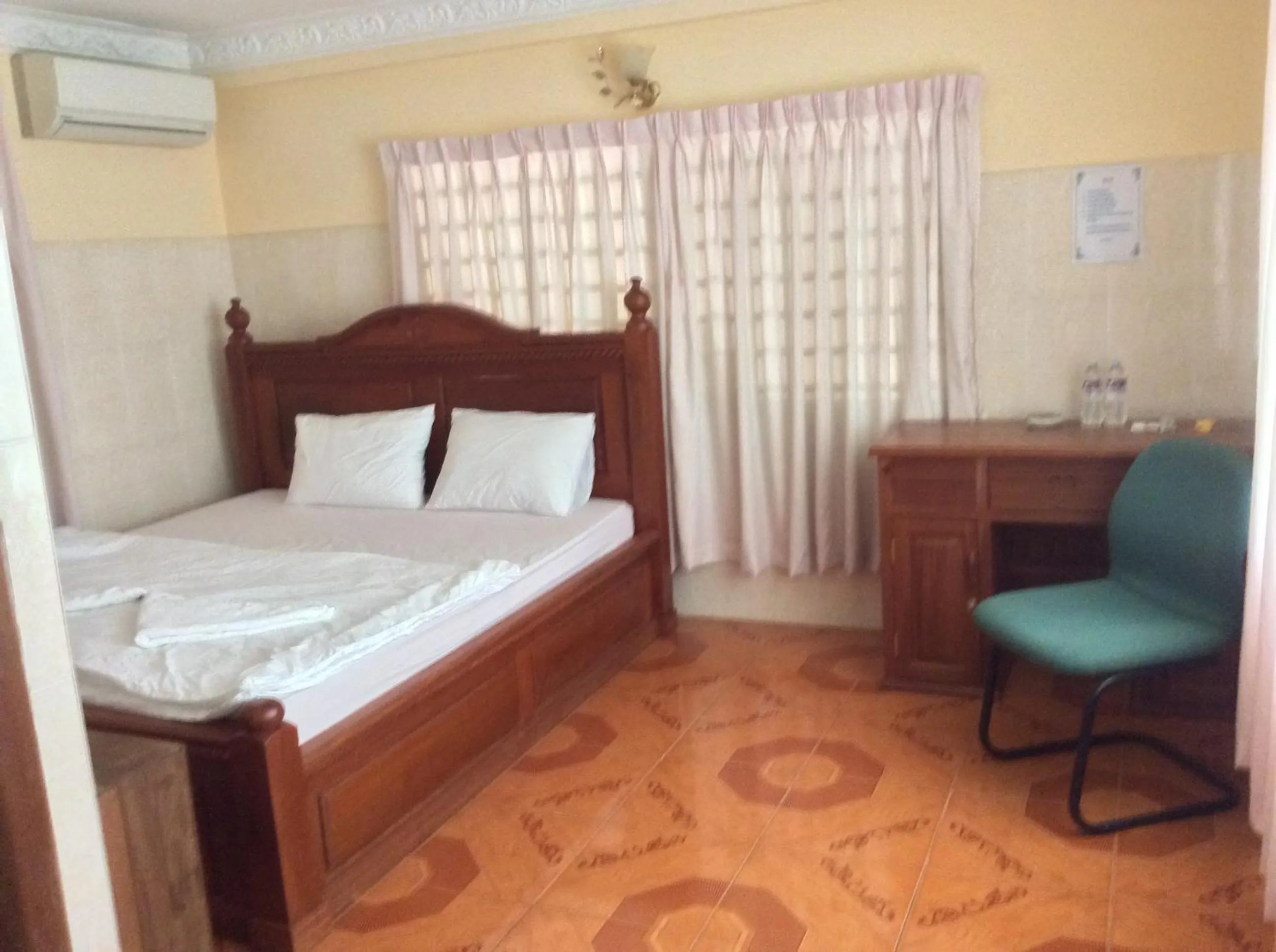 Bedroom, Bed in 139 Guest House