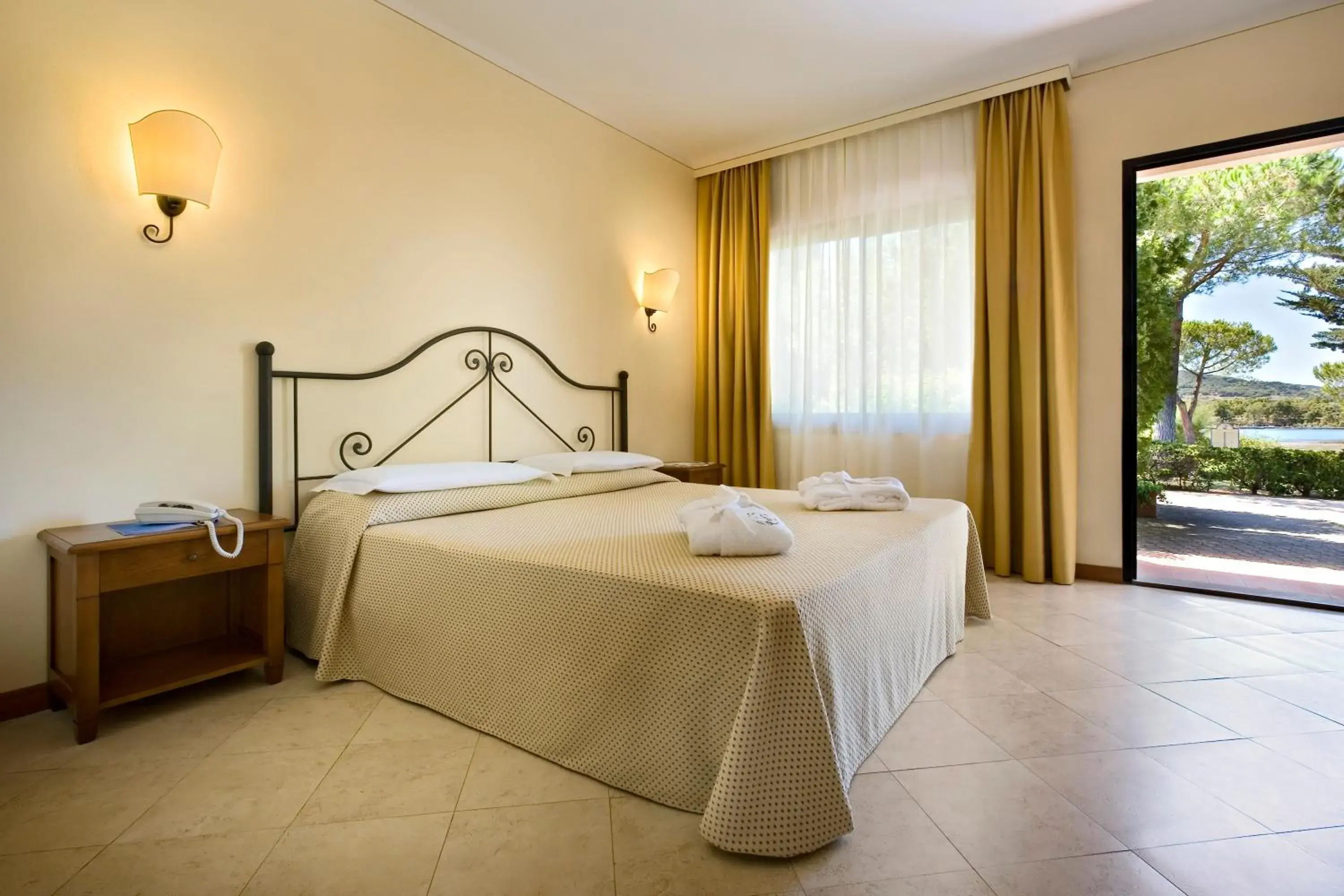 Bed in Hotel Airone isola d'Elba