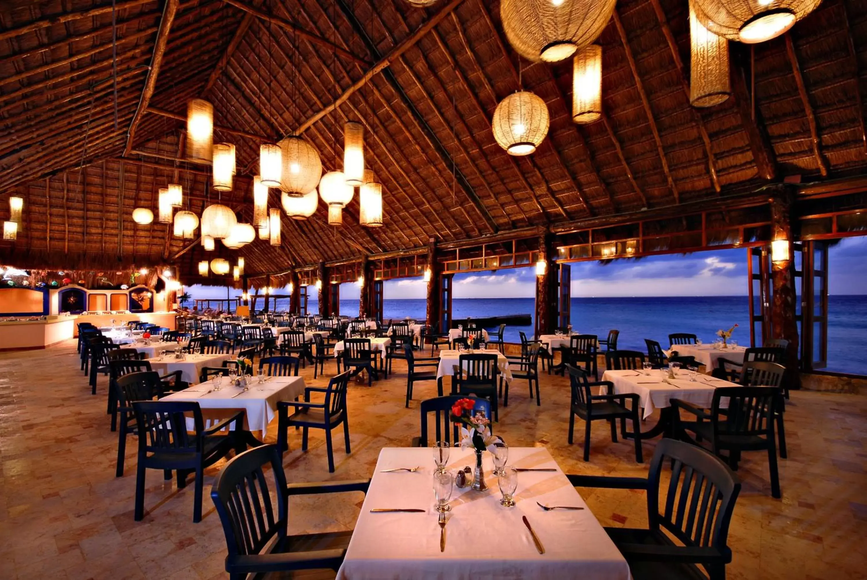 Restaurant/Places to Eat in El Cozumeleño Beach Resort - All Inclusive