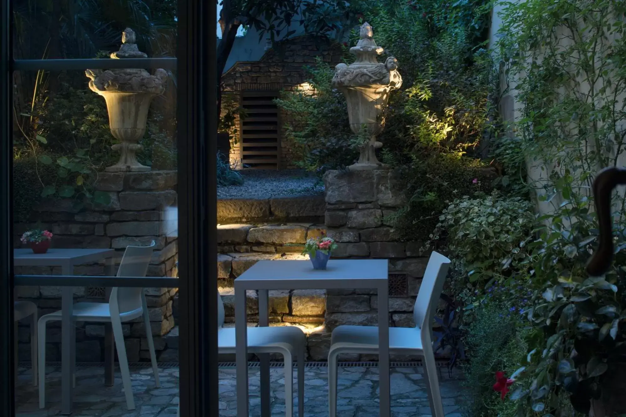 Patio, Restaurant/Places to Eat in Ottantotto Firenze