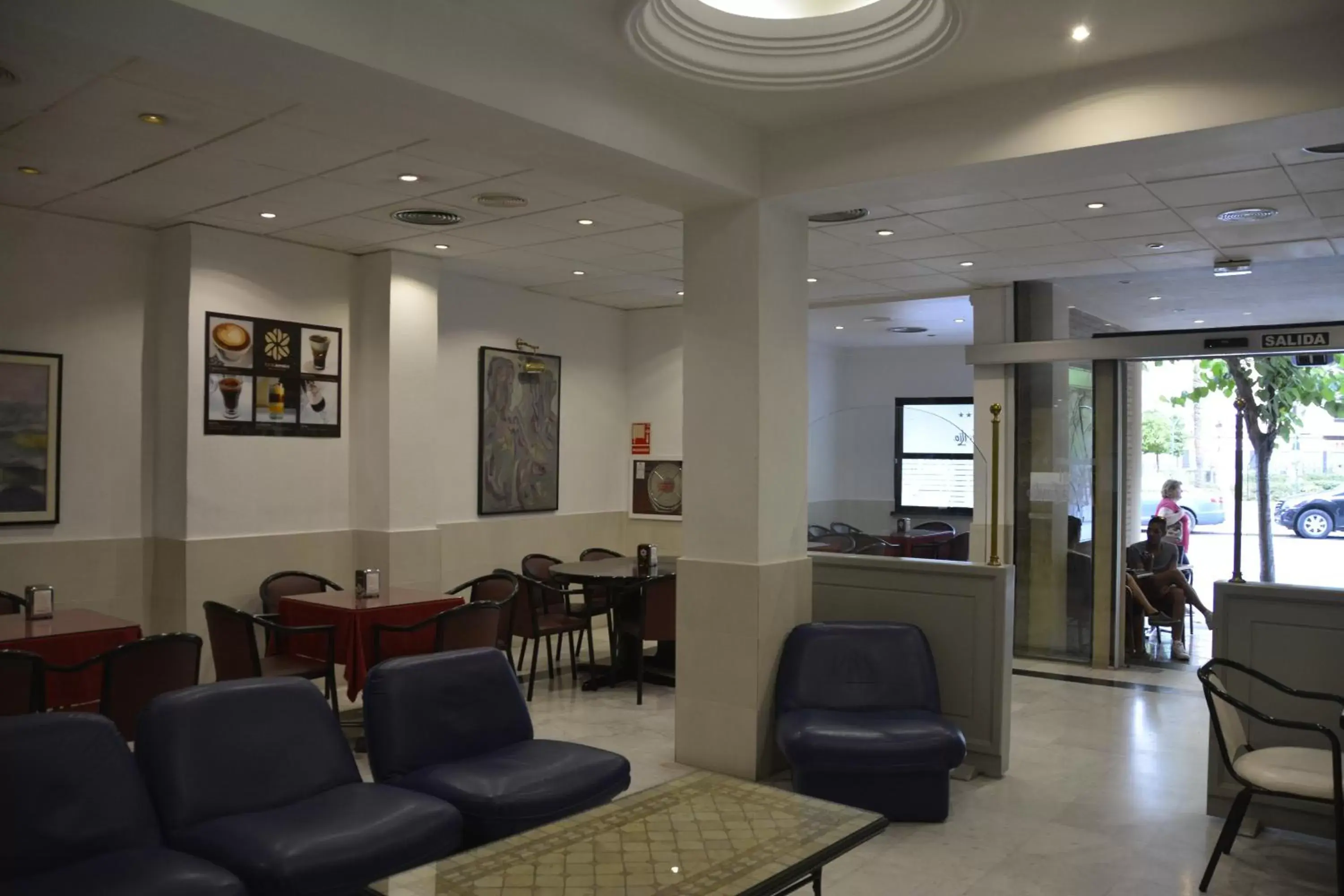 Communal lounge/ TV room, Lobby/Reception in Casa Emilio