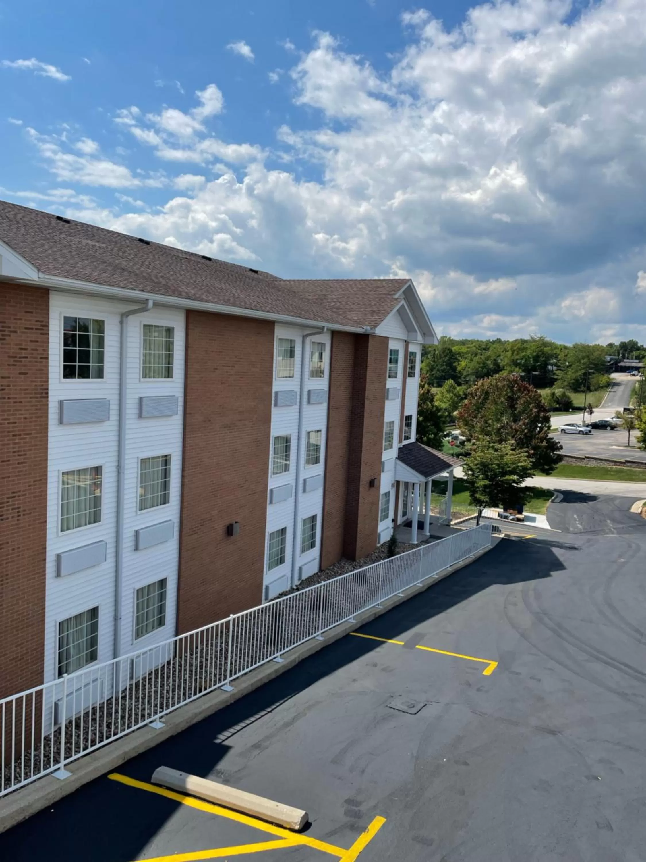 Property building in Schmidt's Creek Hotel